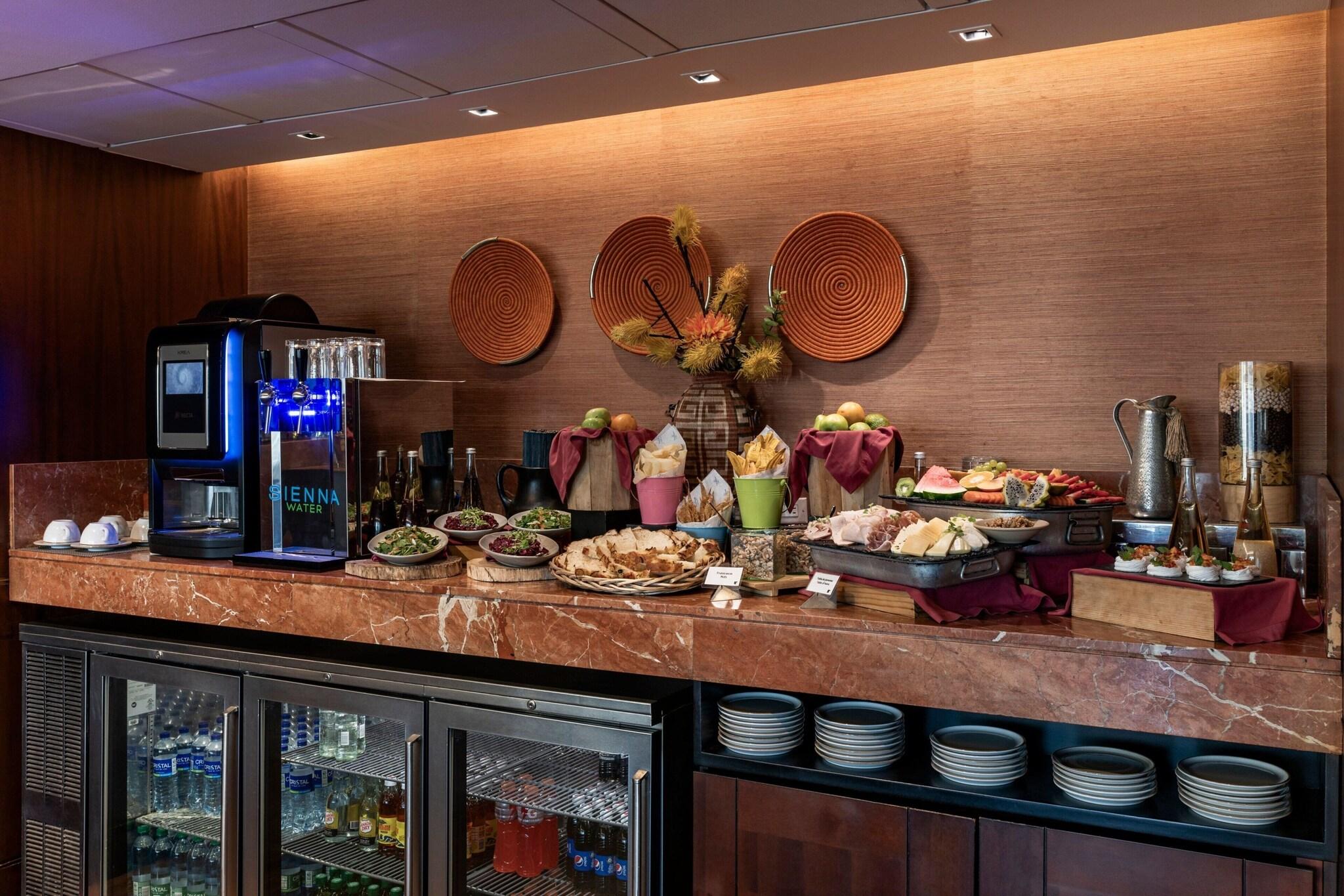 Double Deluxe King Bed