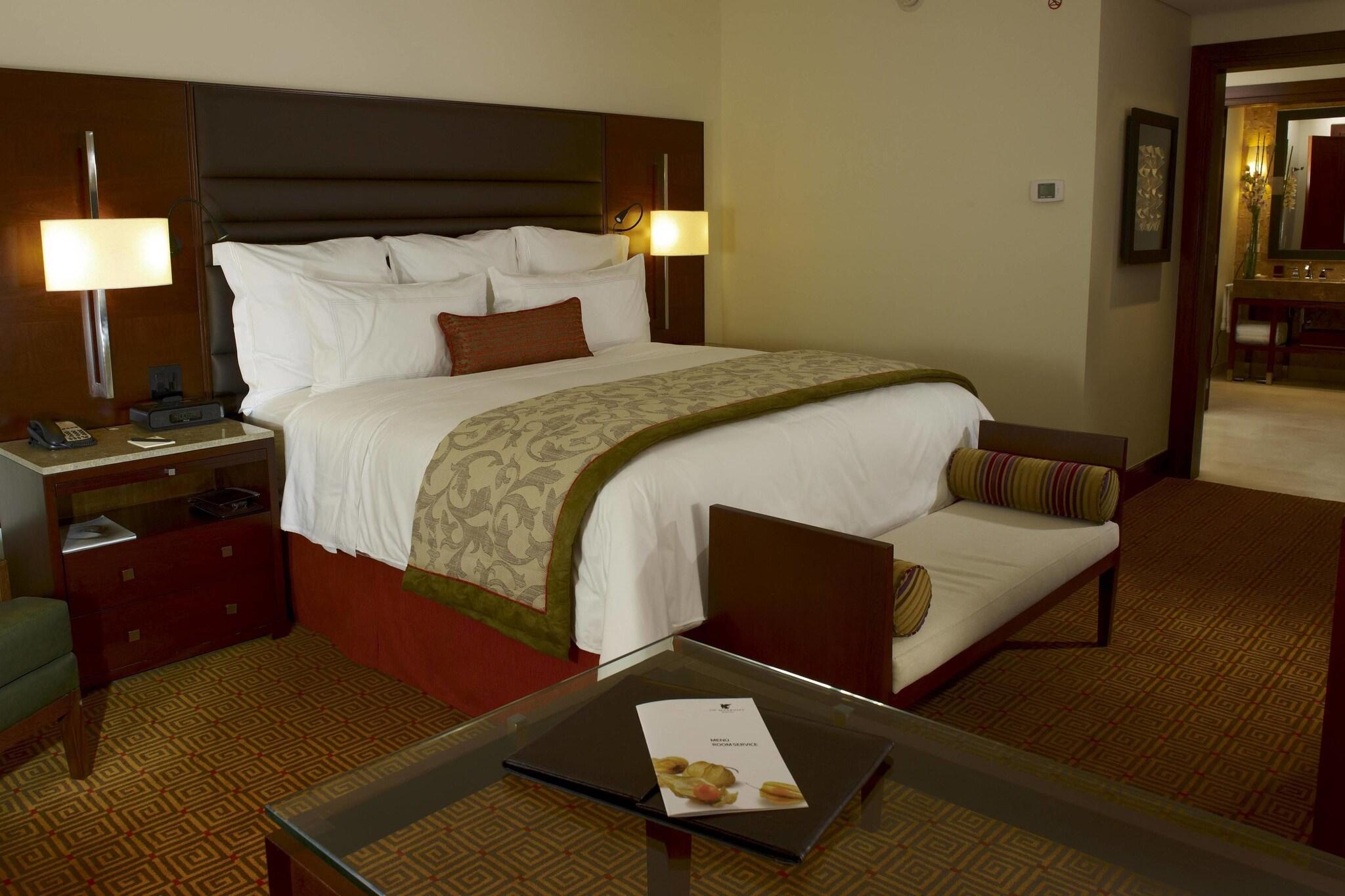 Junior Suite King Bed Non Smoking