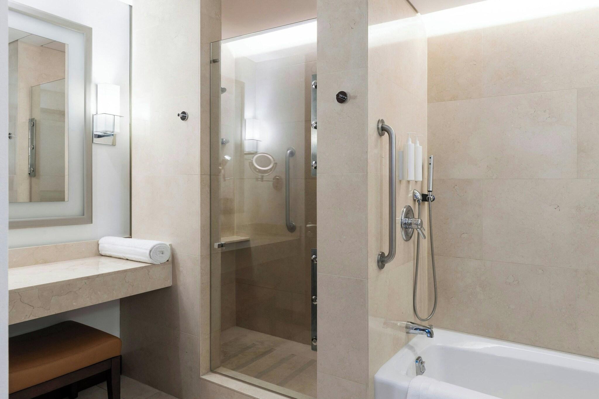 Junior Suite King Bed One Bedroom 