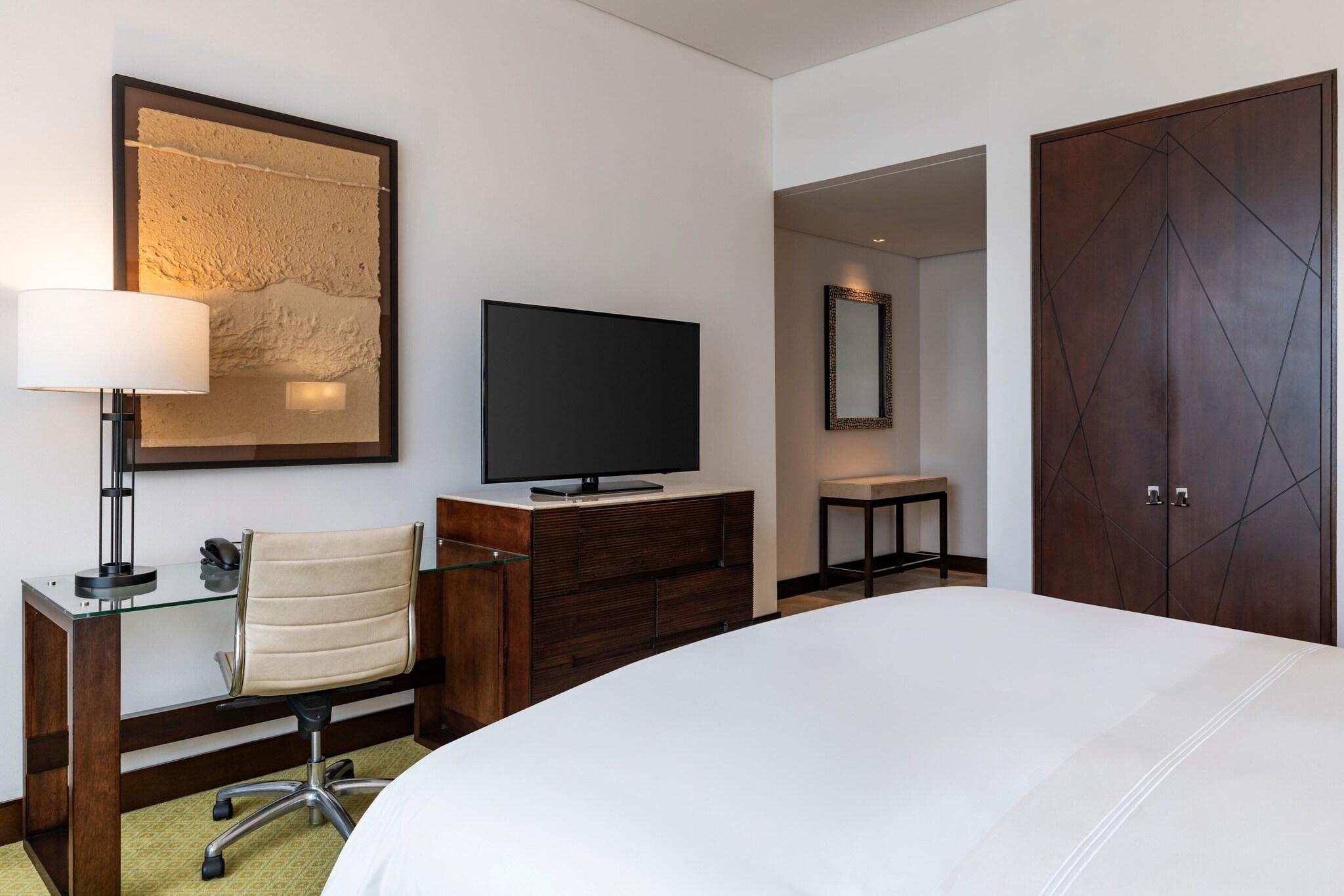 Double Executive King Bed