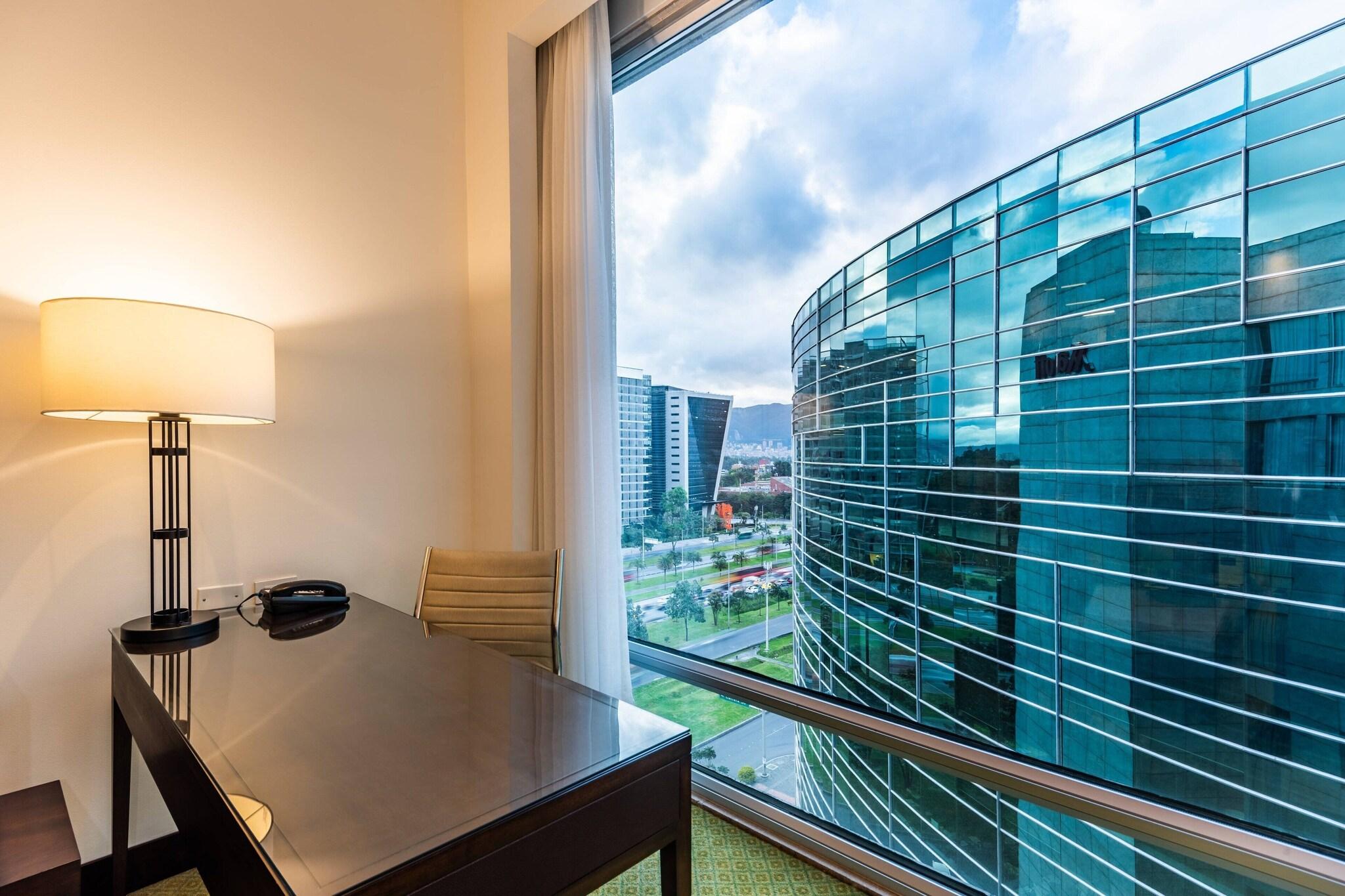 Junior Suite King Bed One Bedroom 