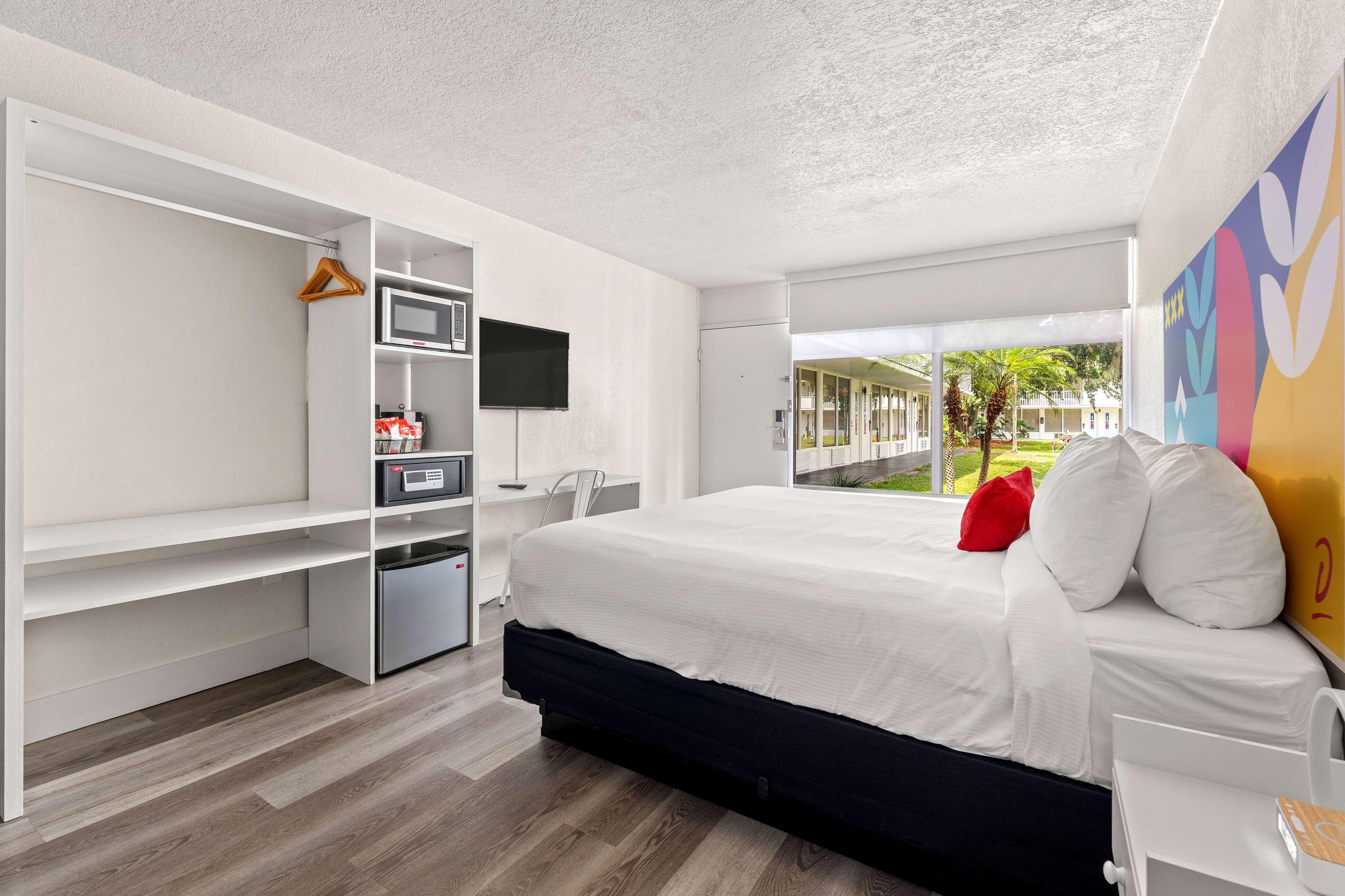 Double King Bed Non Smoking