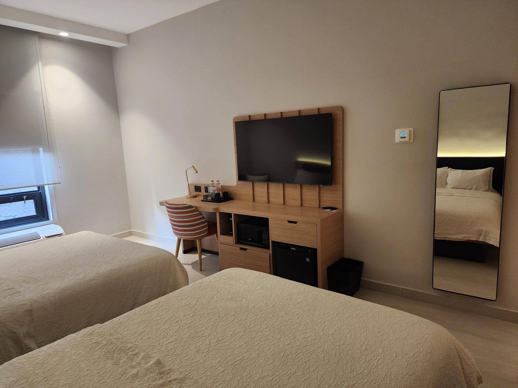 Double Two Queen Beds Non Smoking