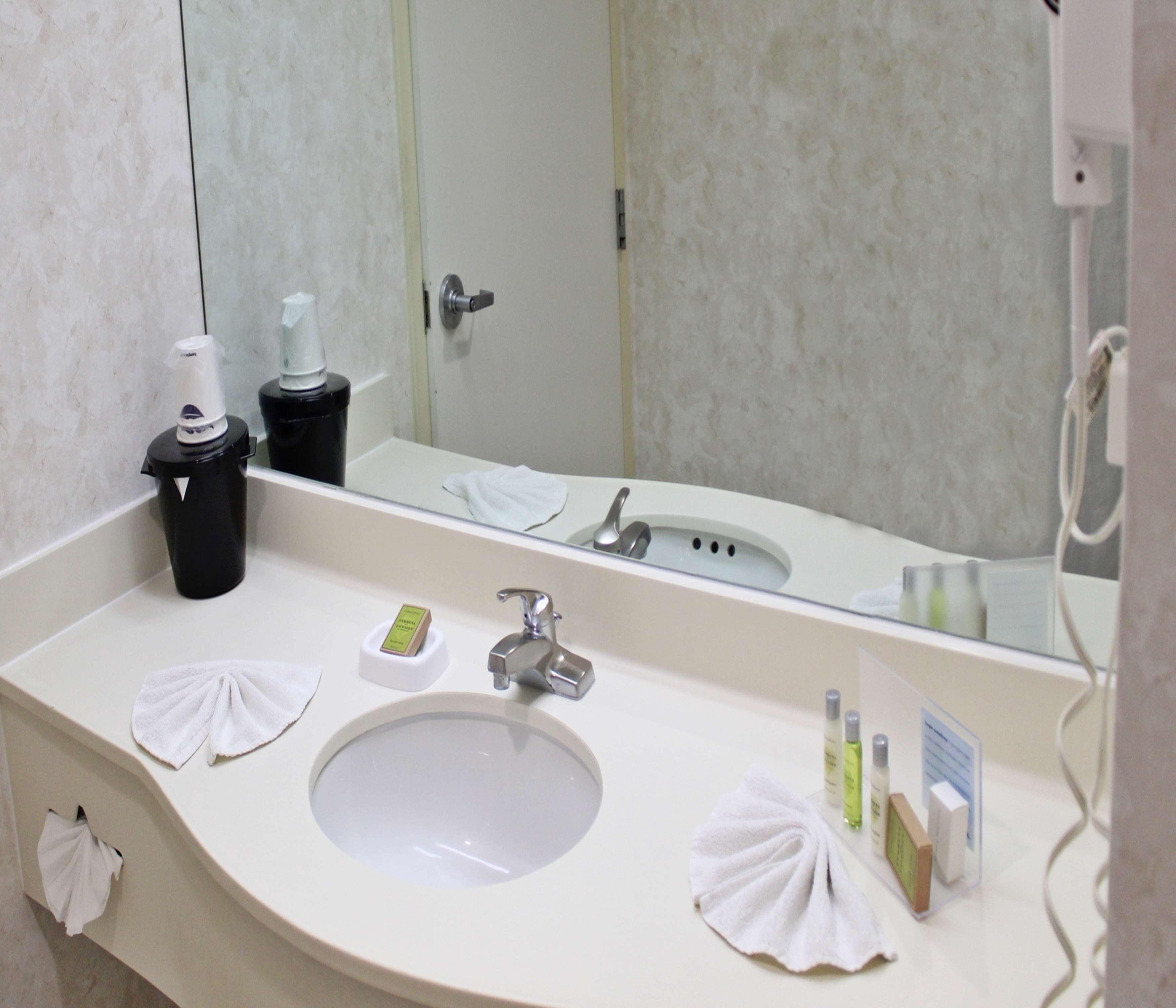 Double Deluxe King Bed