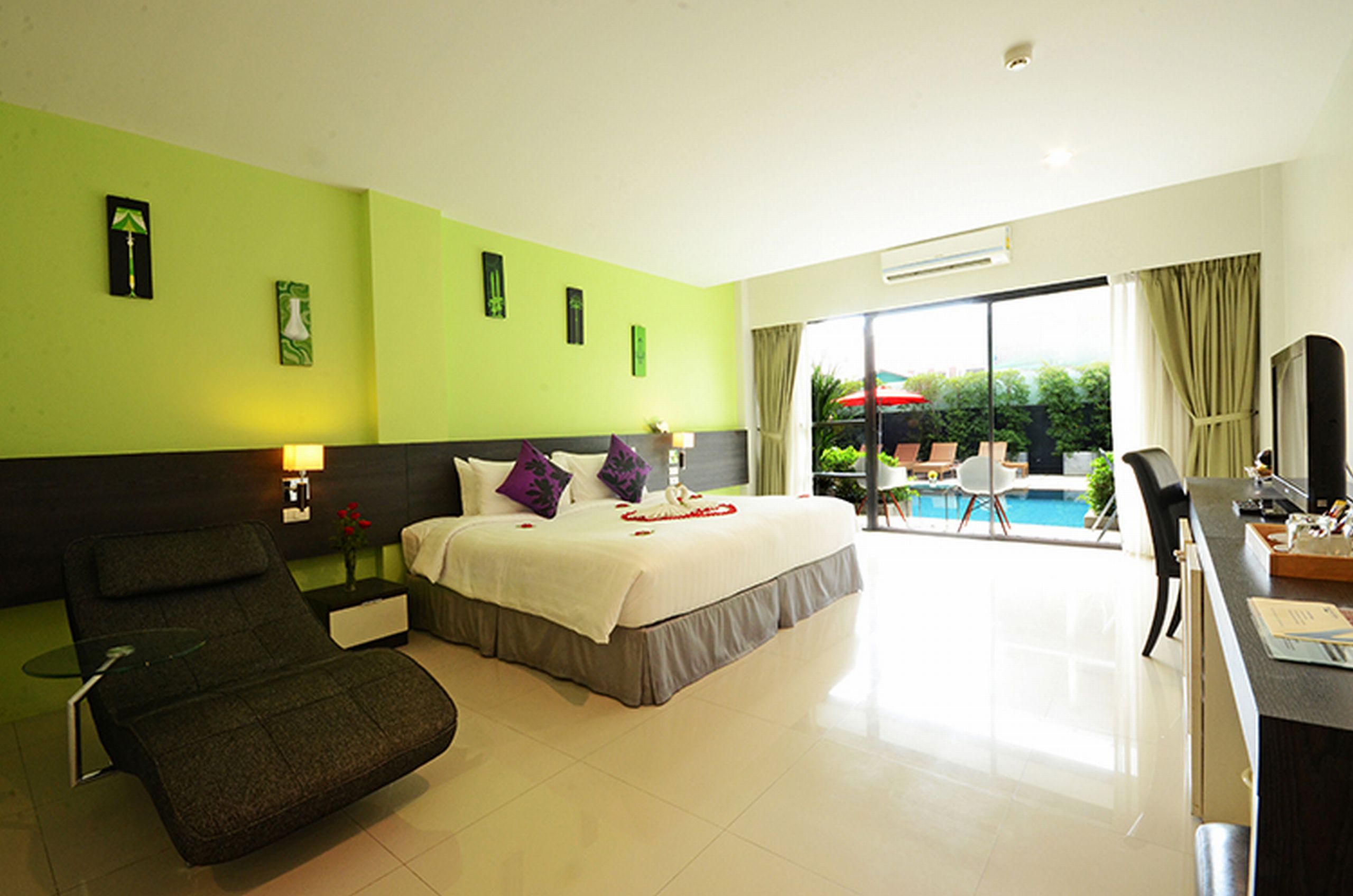 Double or Twin Standard