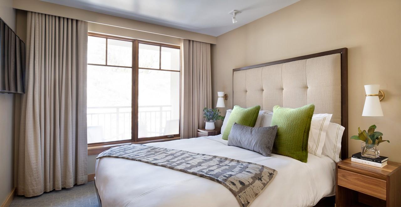 Studio King Size Bed