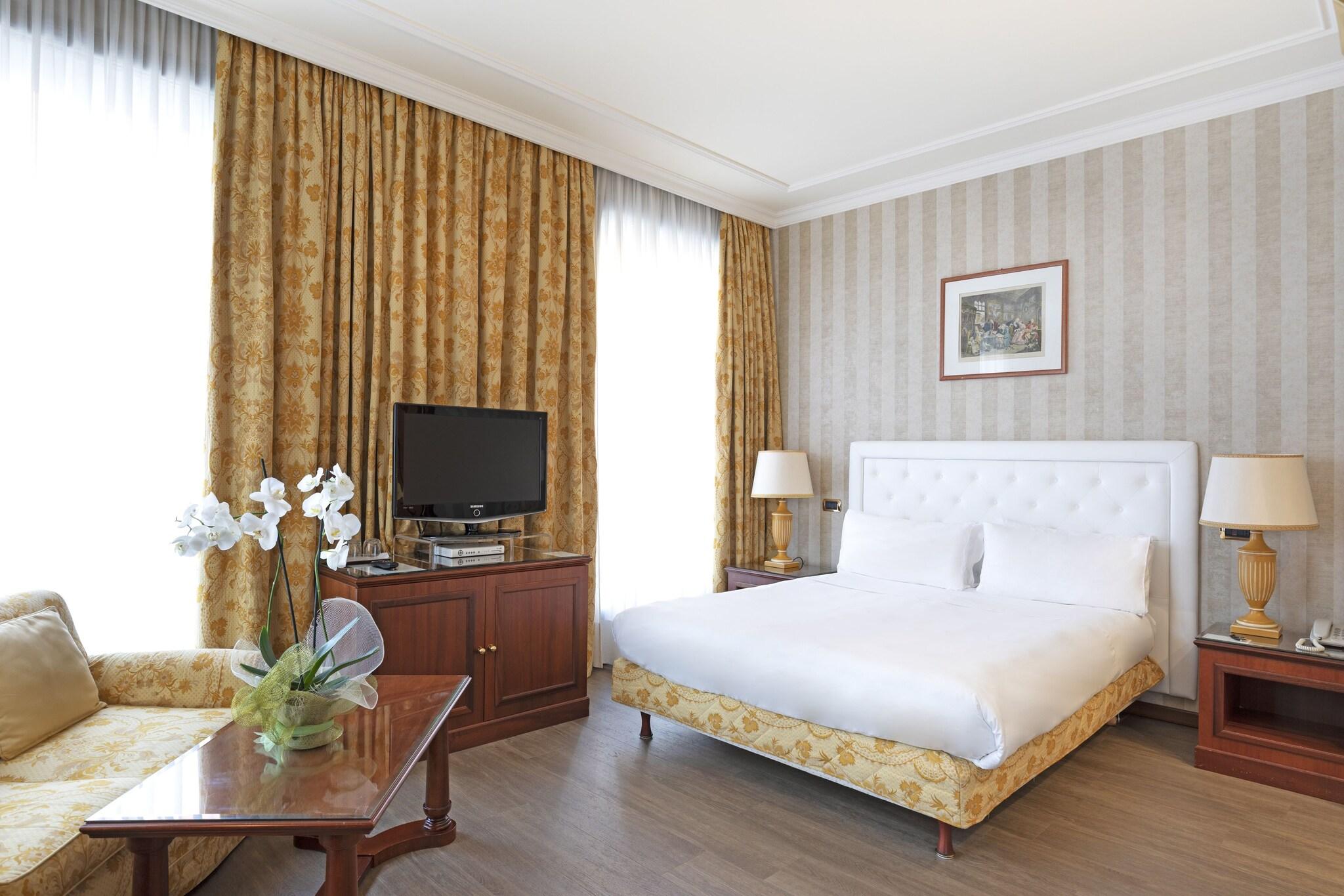 Double Superior King Bed