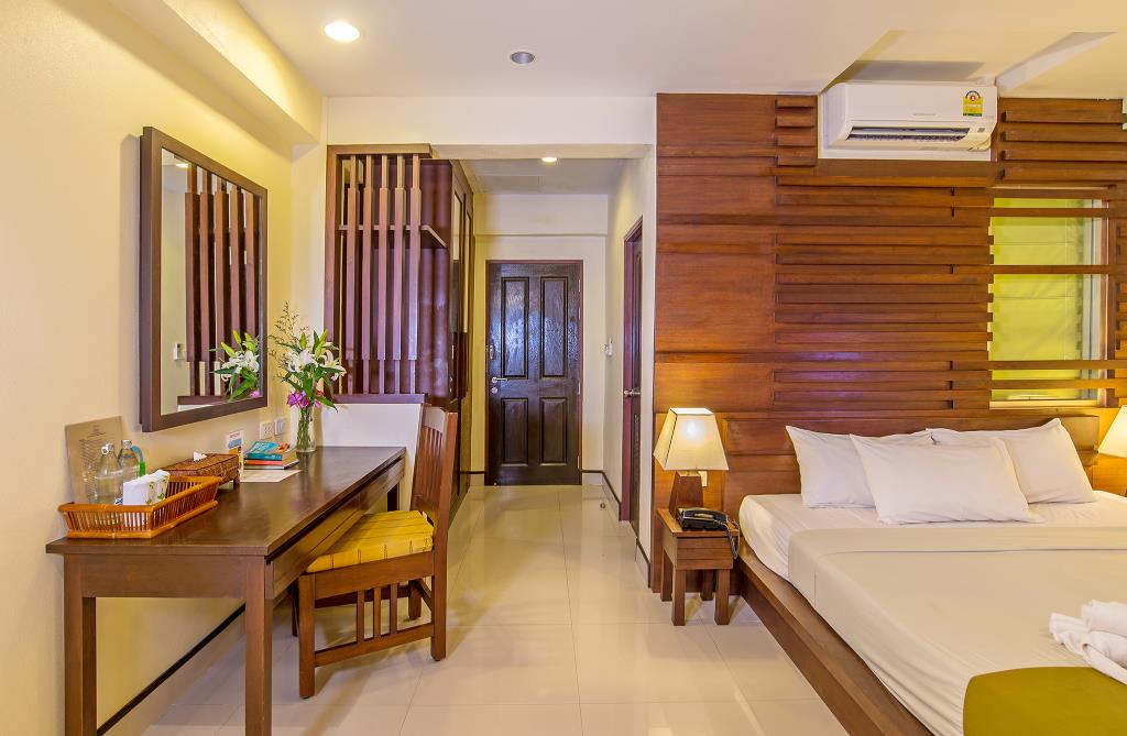 Double or Twin Deluxe Sea View