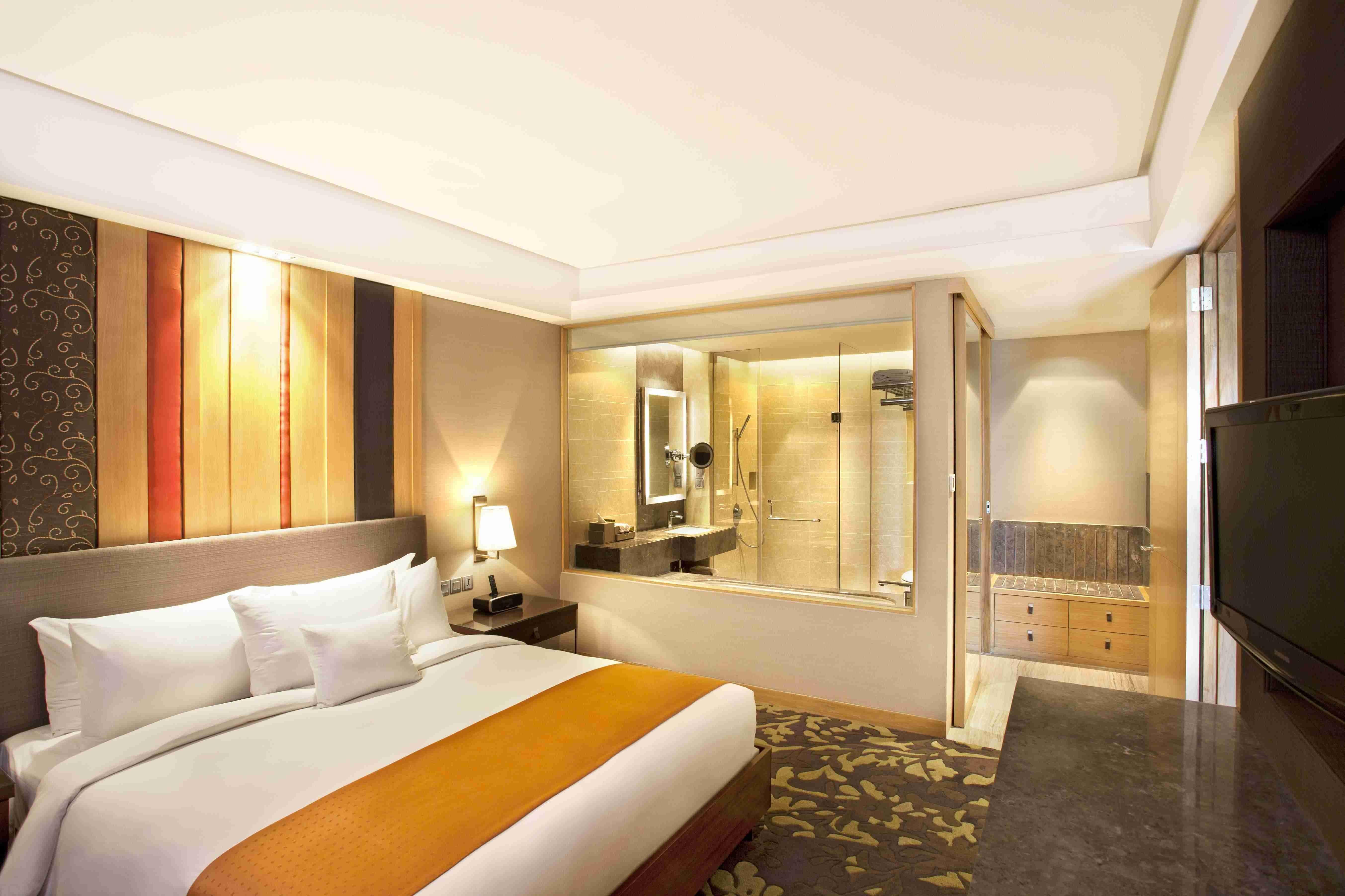 Suite King Bed One Bedroom 