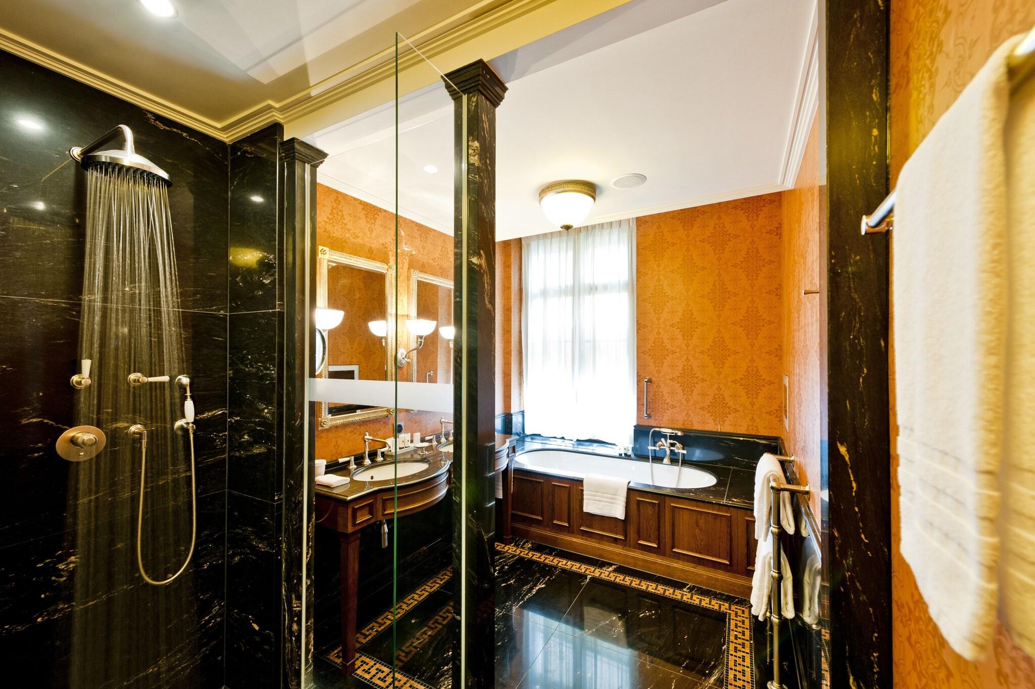 Junior Suite Standard