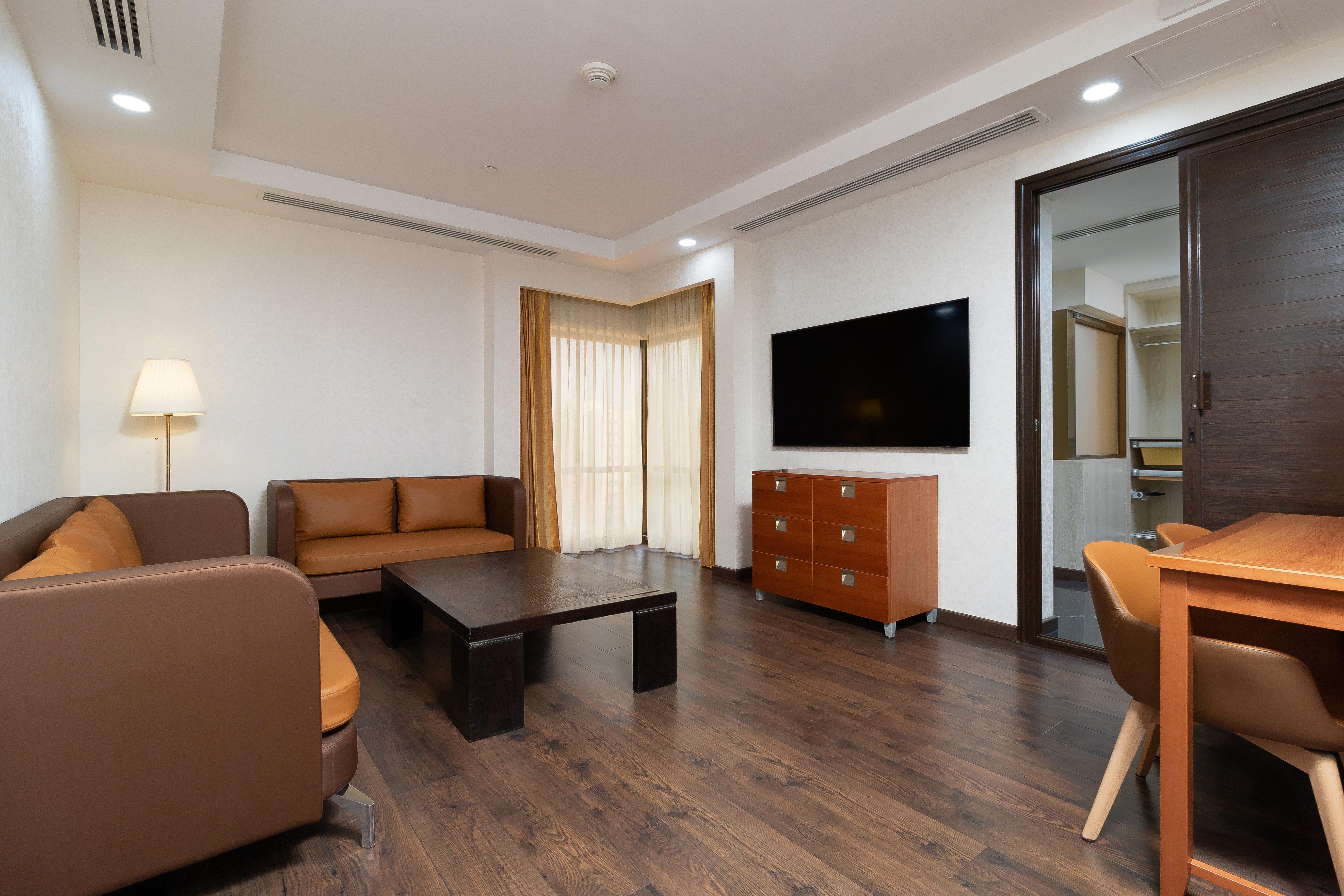 Suite Sea View King Bed