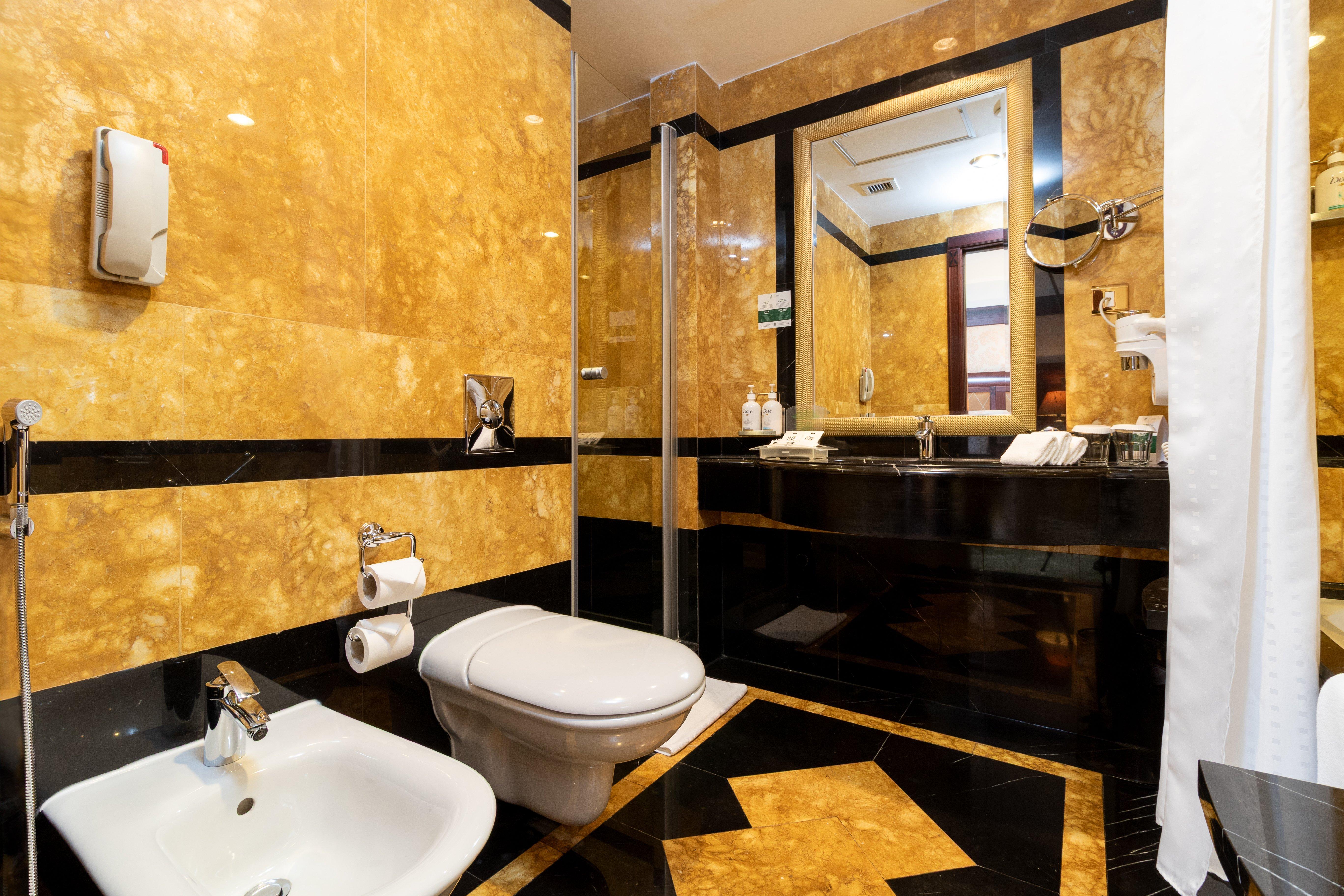 Suite Sea View King Bed