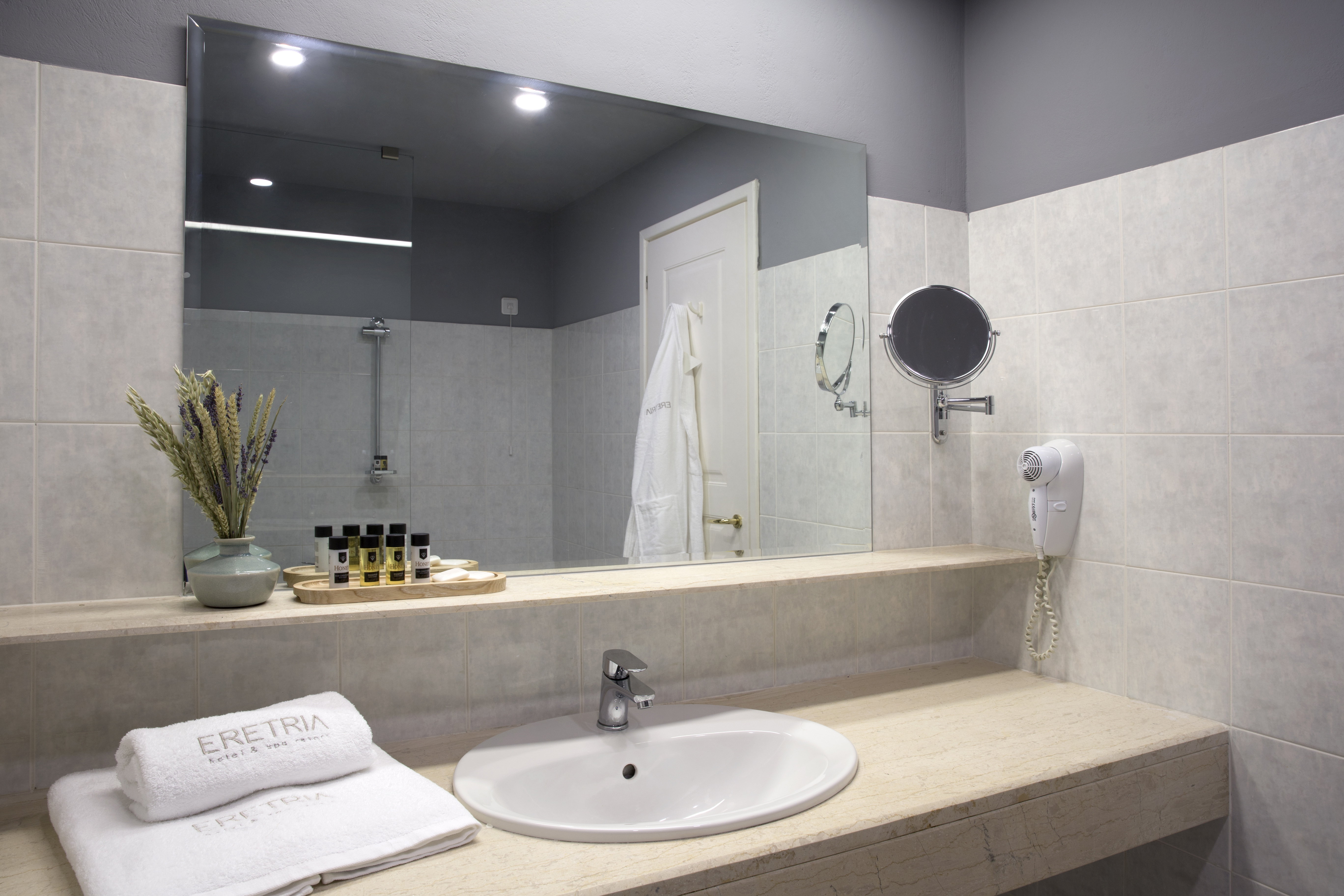 Bungalow Garden View