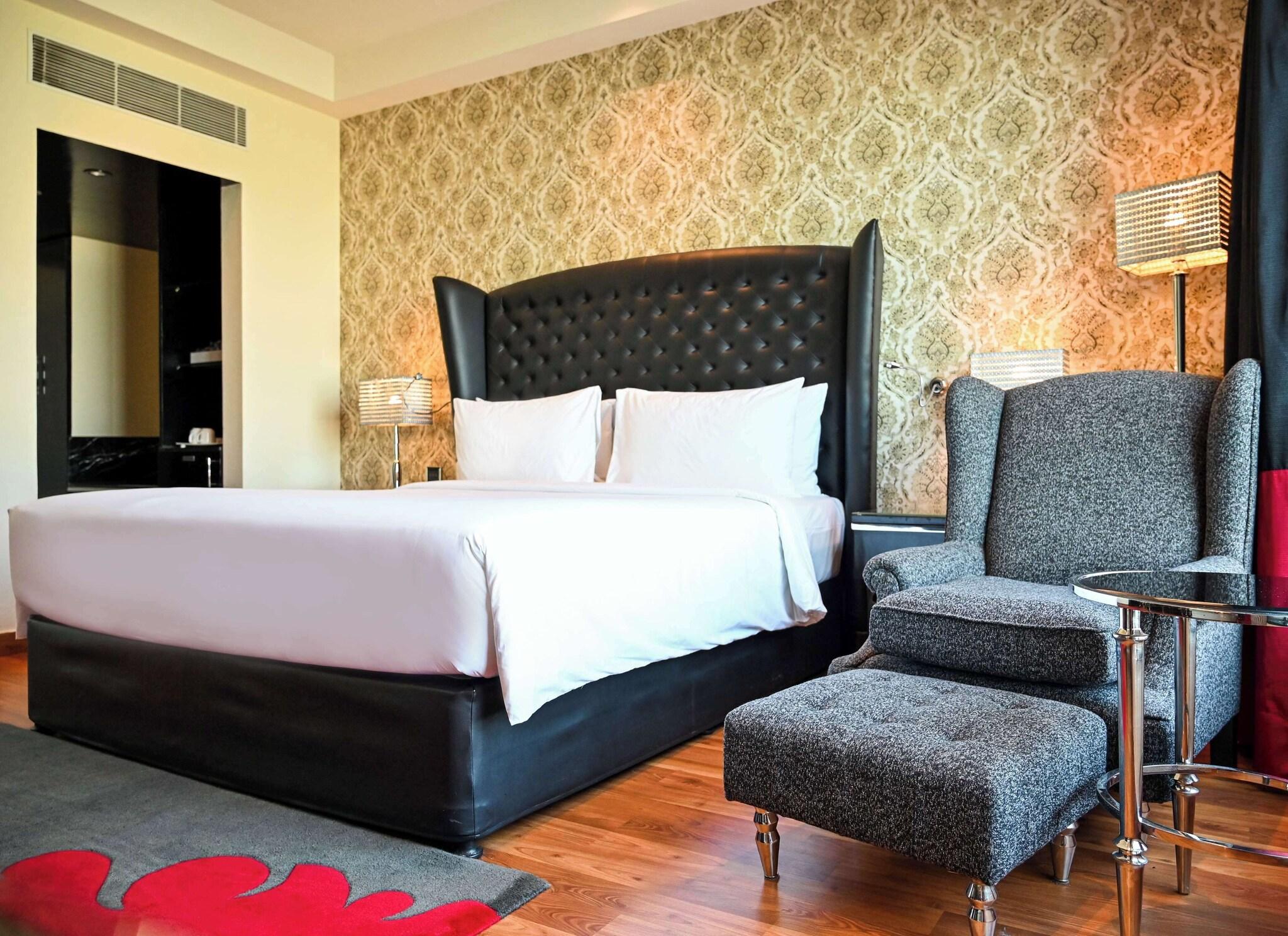 Double Superior King Bed