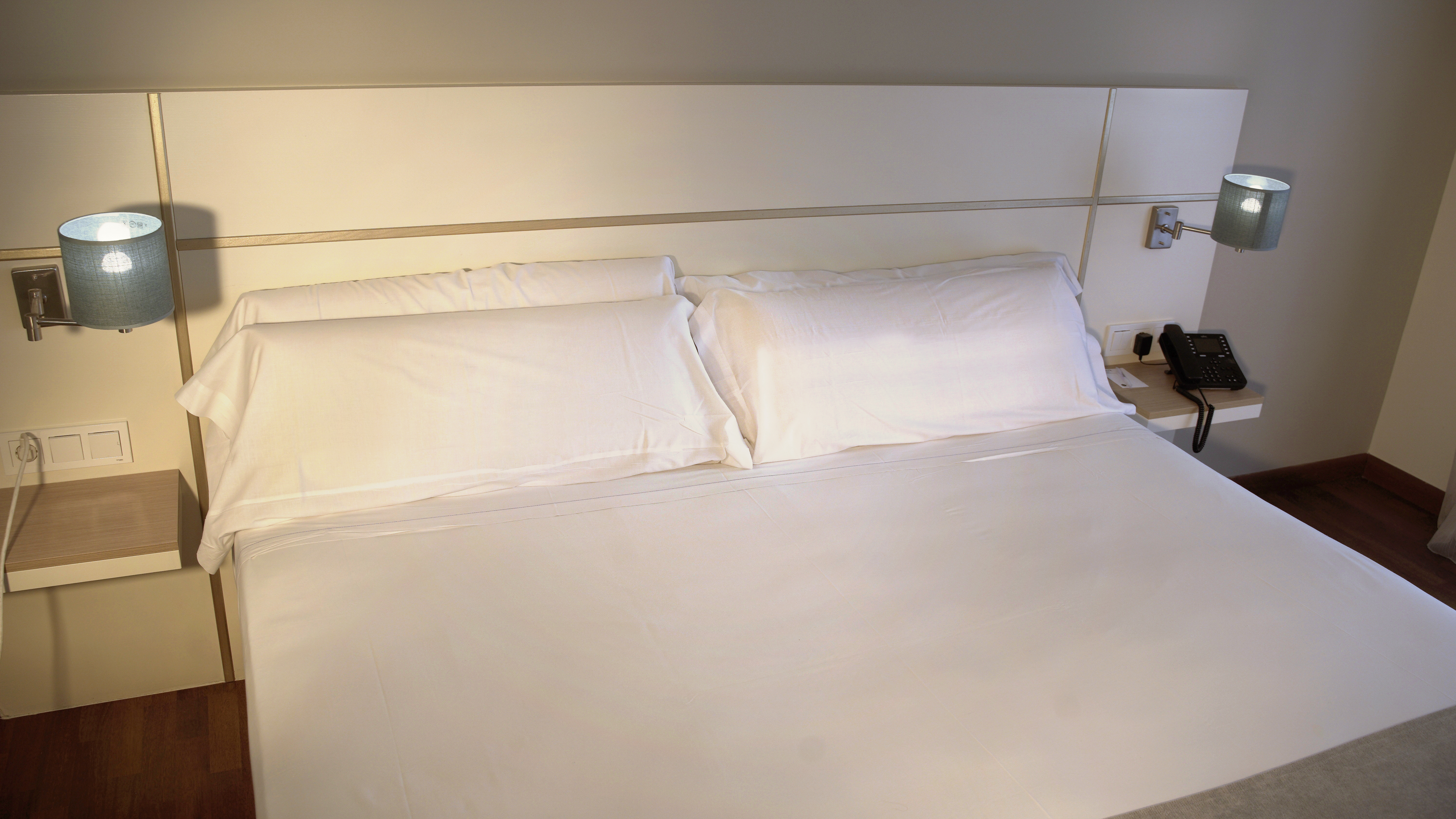 Double or Twin Side Sea View