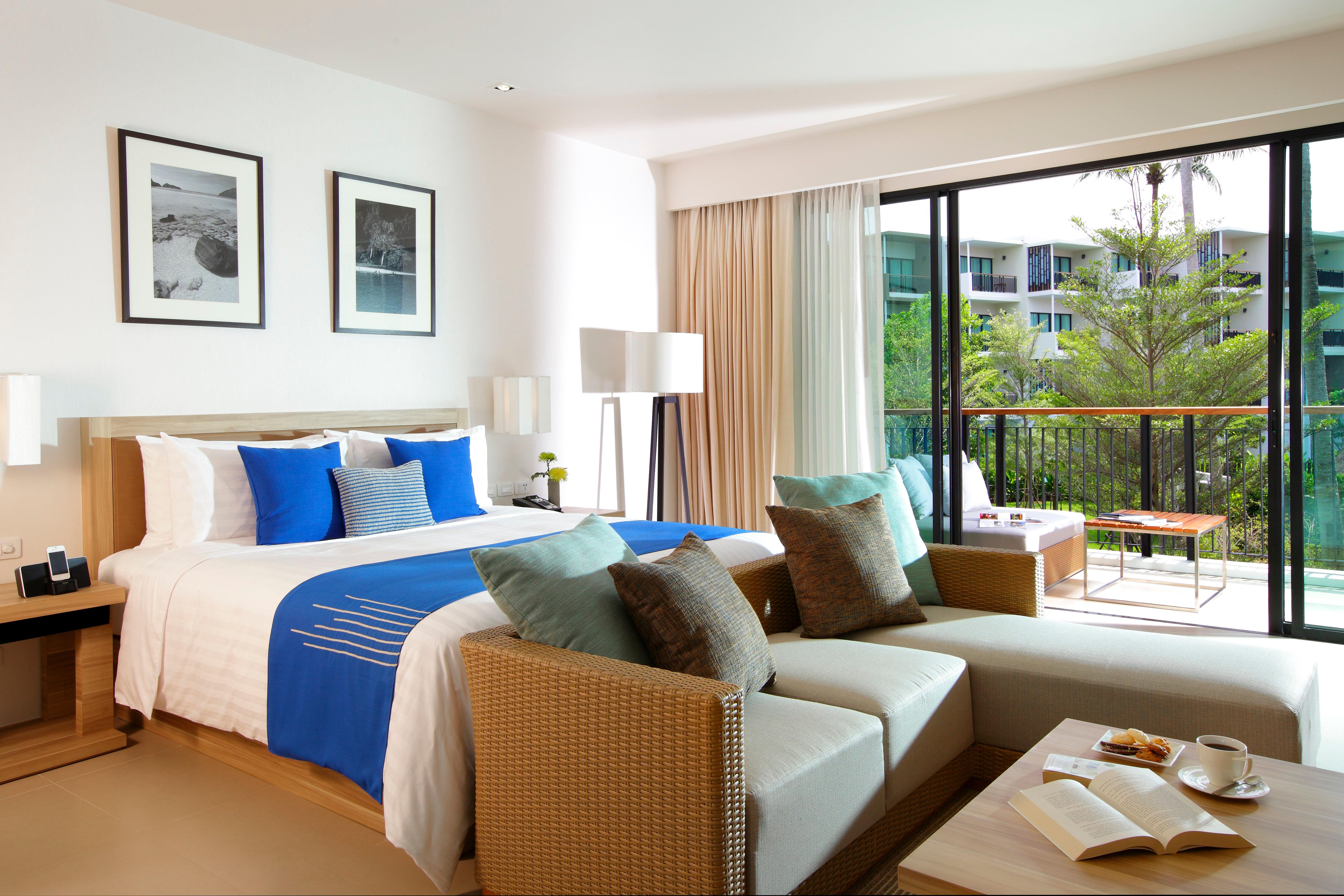 Junior Suite Garden View King Bed