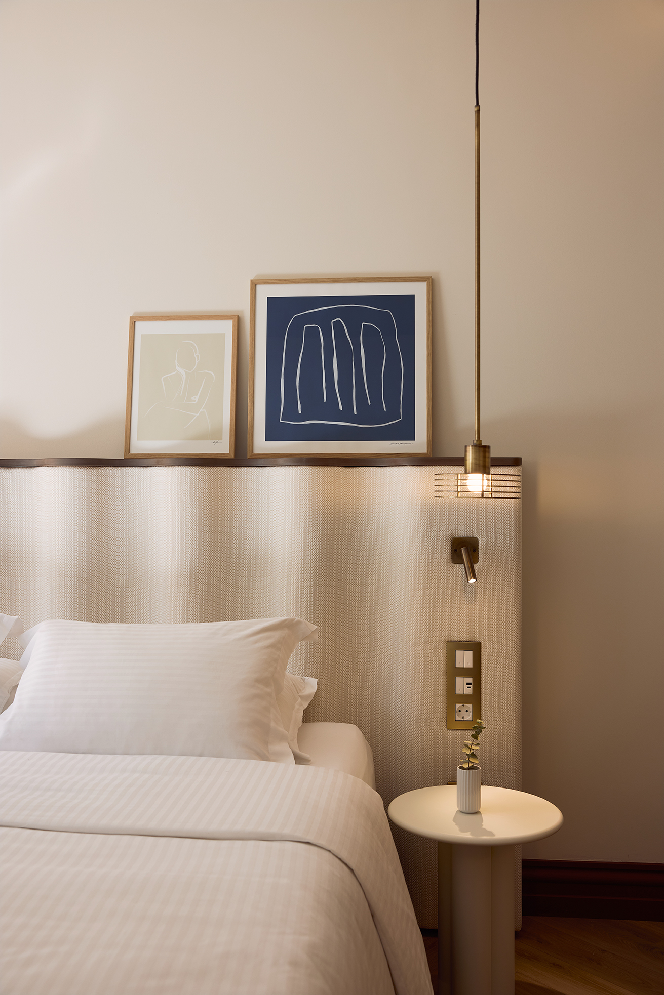 Double or Twin Standard