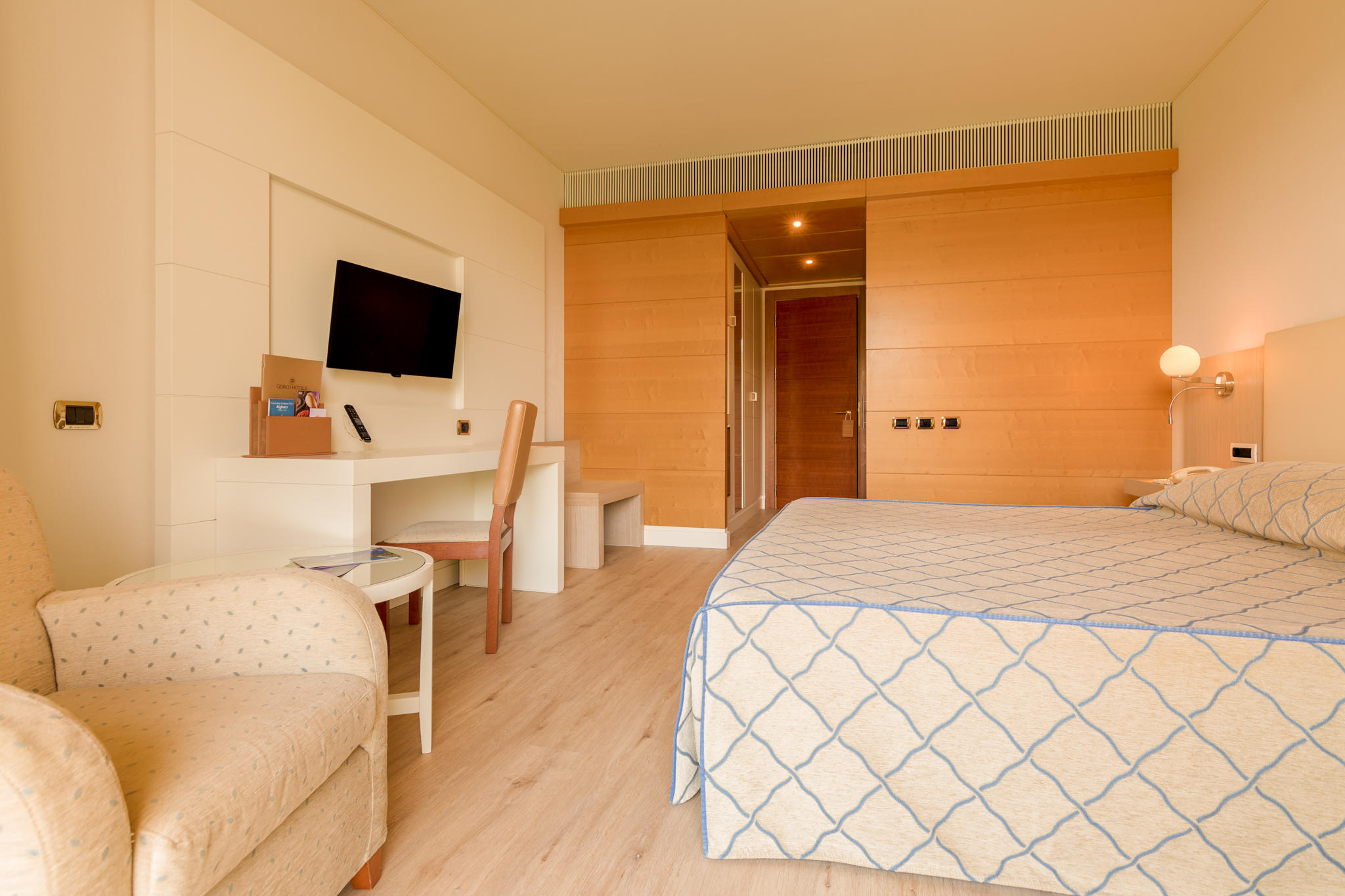 Double or Twin Garden View with Balcony