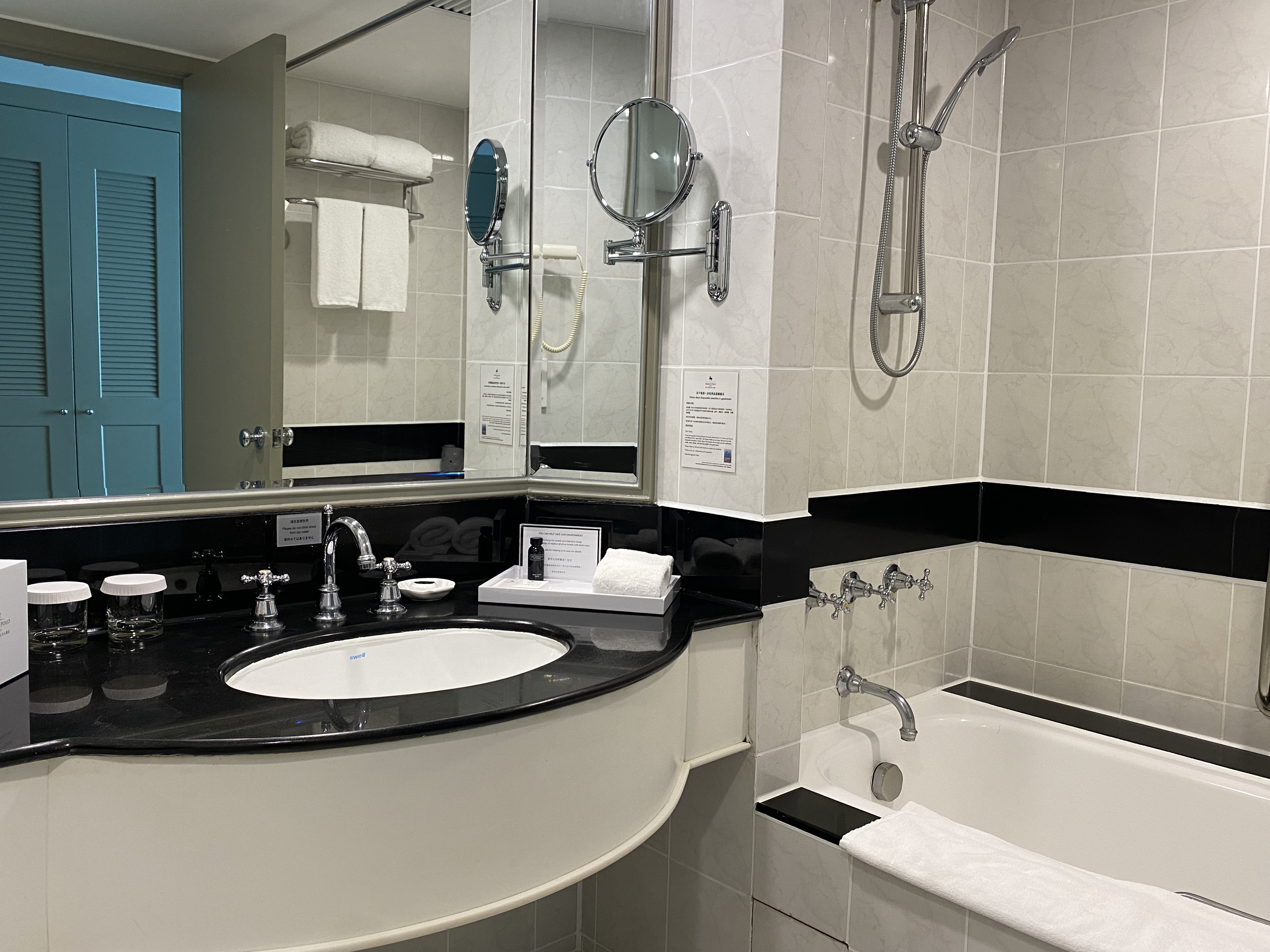 Double Superior King Bed