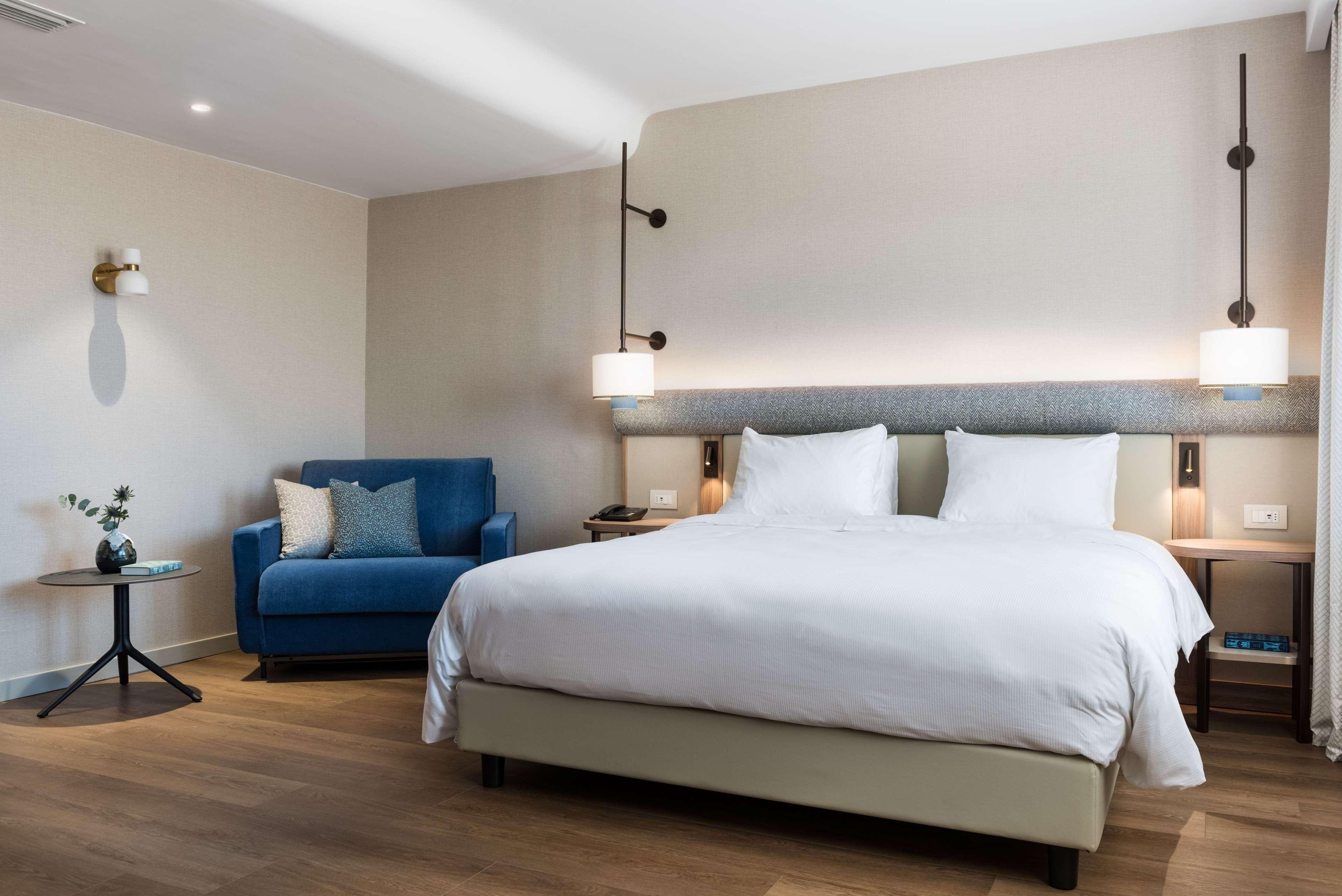 Junior Suite King Size Bed