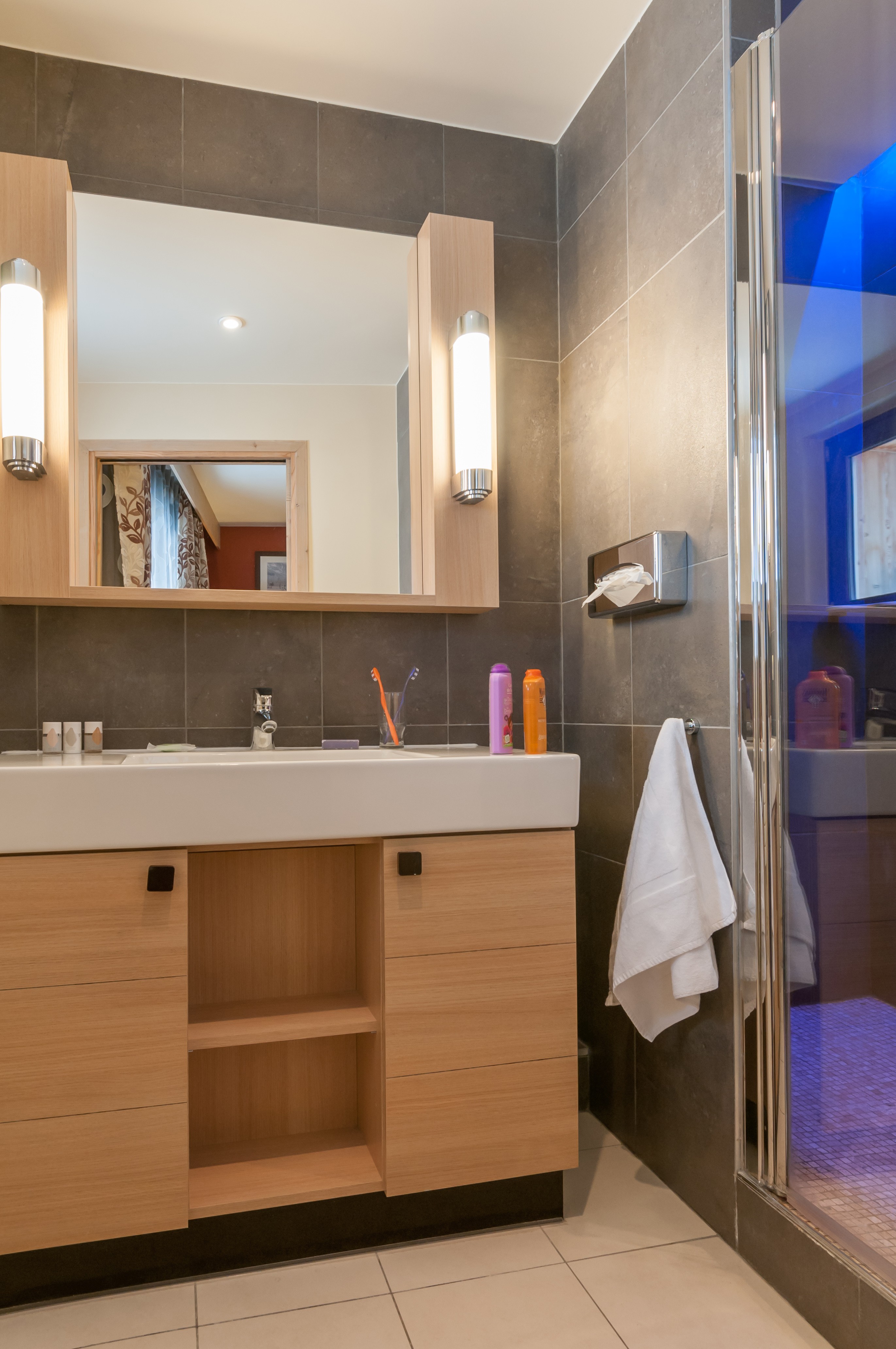 Apartment Capacity 6