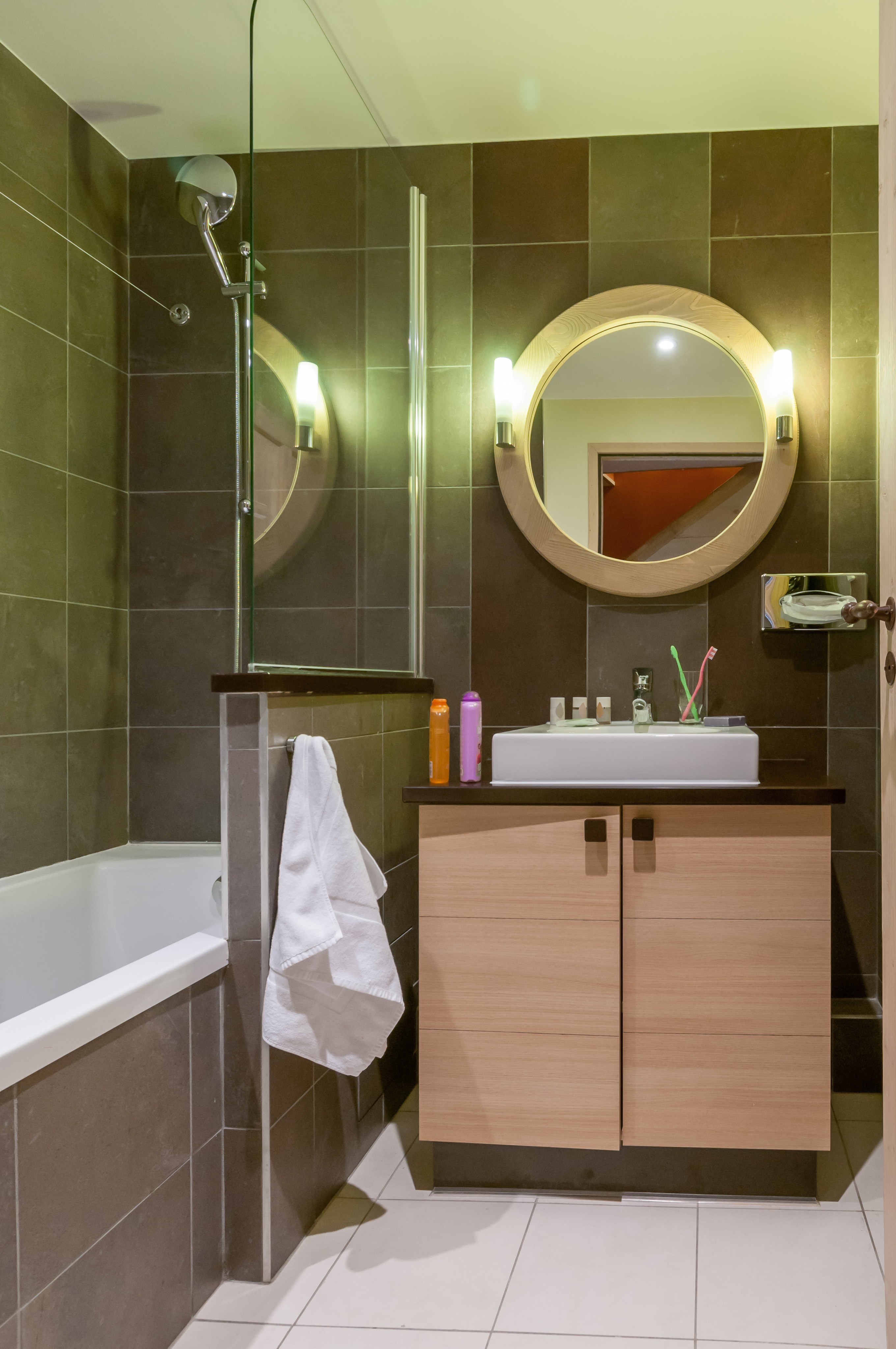 Apartment Capacity 6