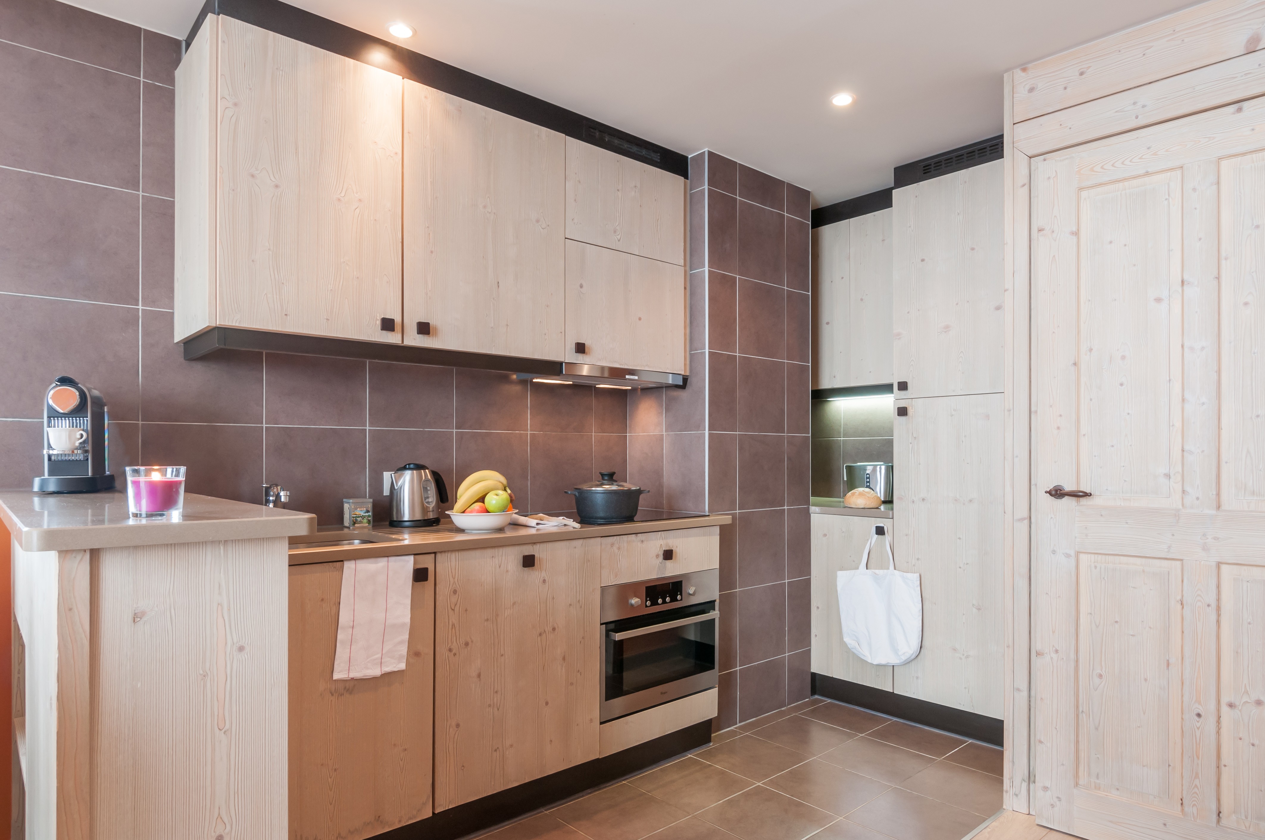 Apartment Capacity 6