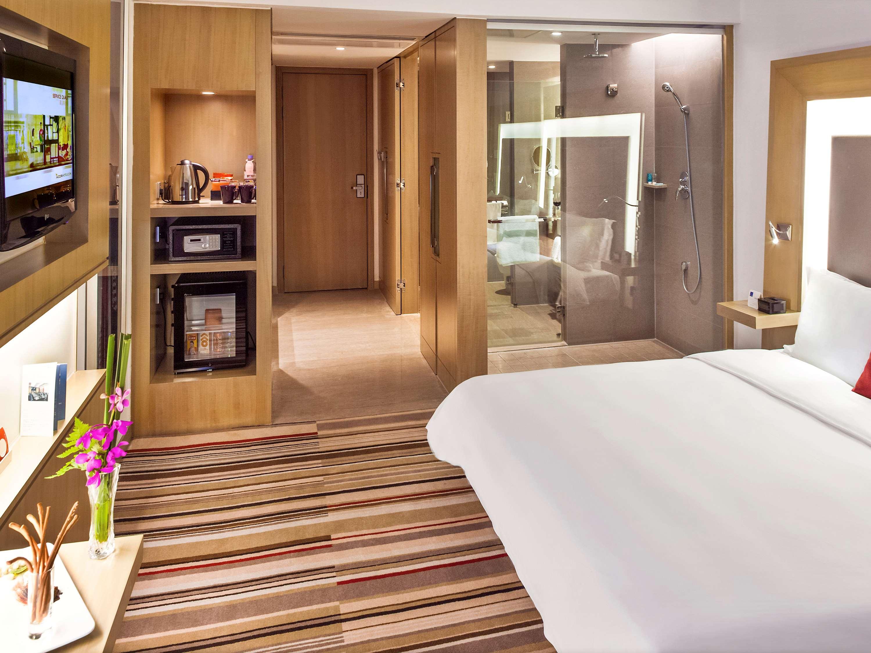 Double Premier King Bed