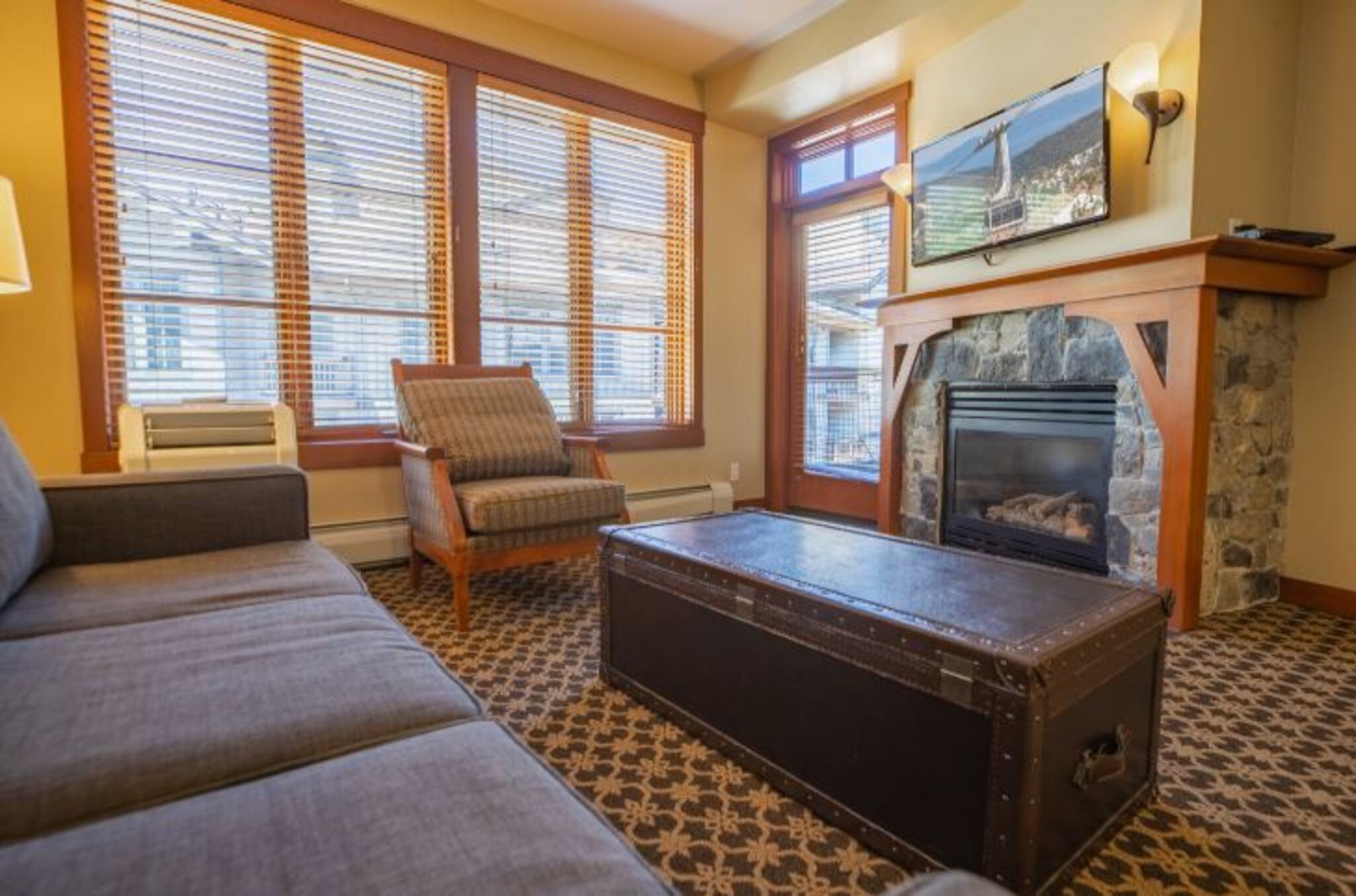 Double King Bed One Bedroom 