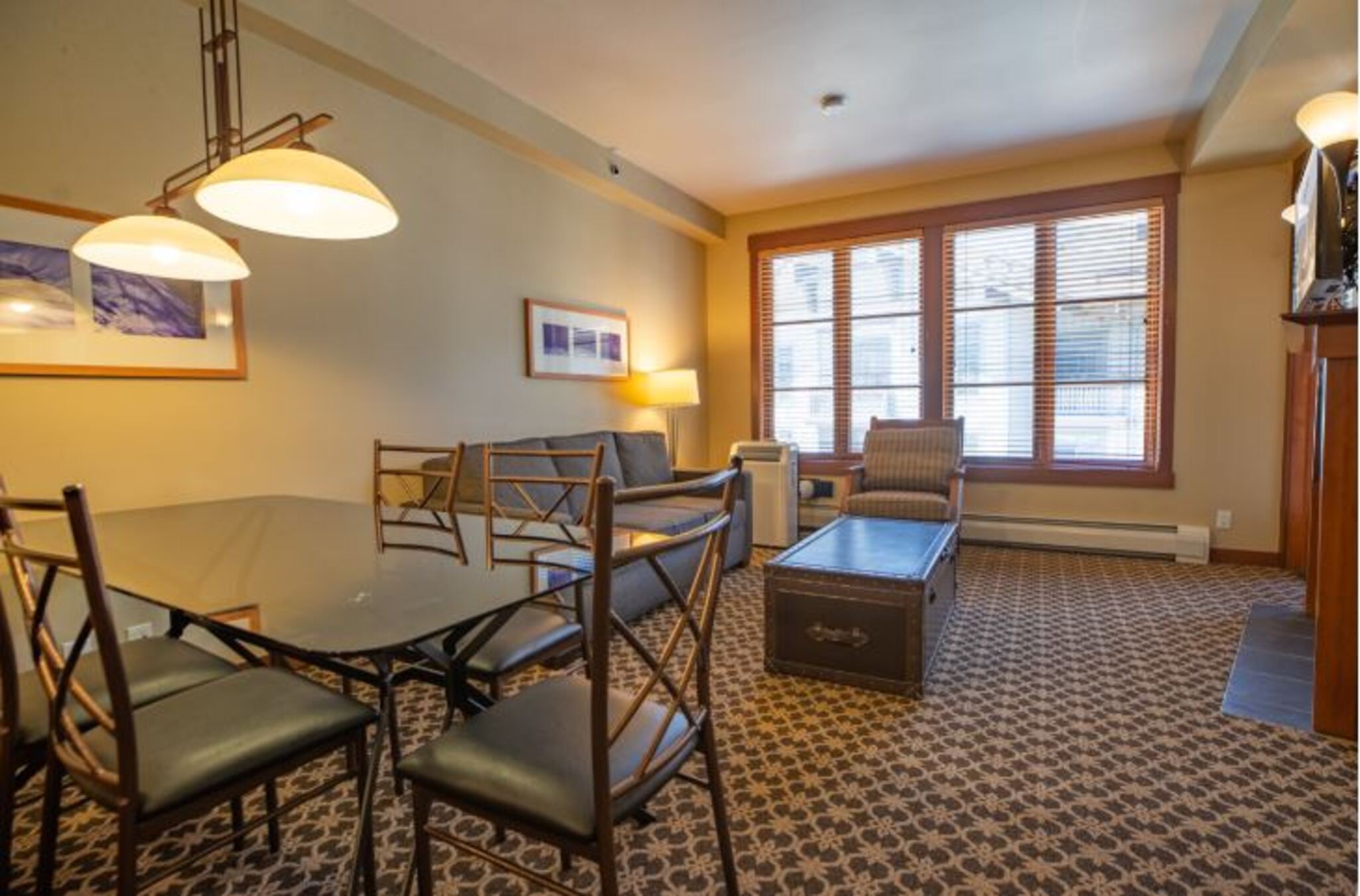 Double King Bed One Bedroom 