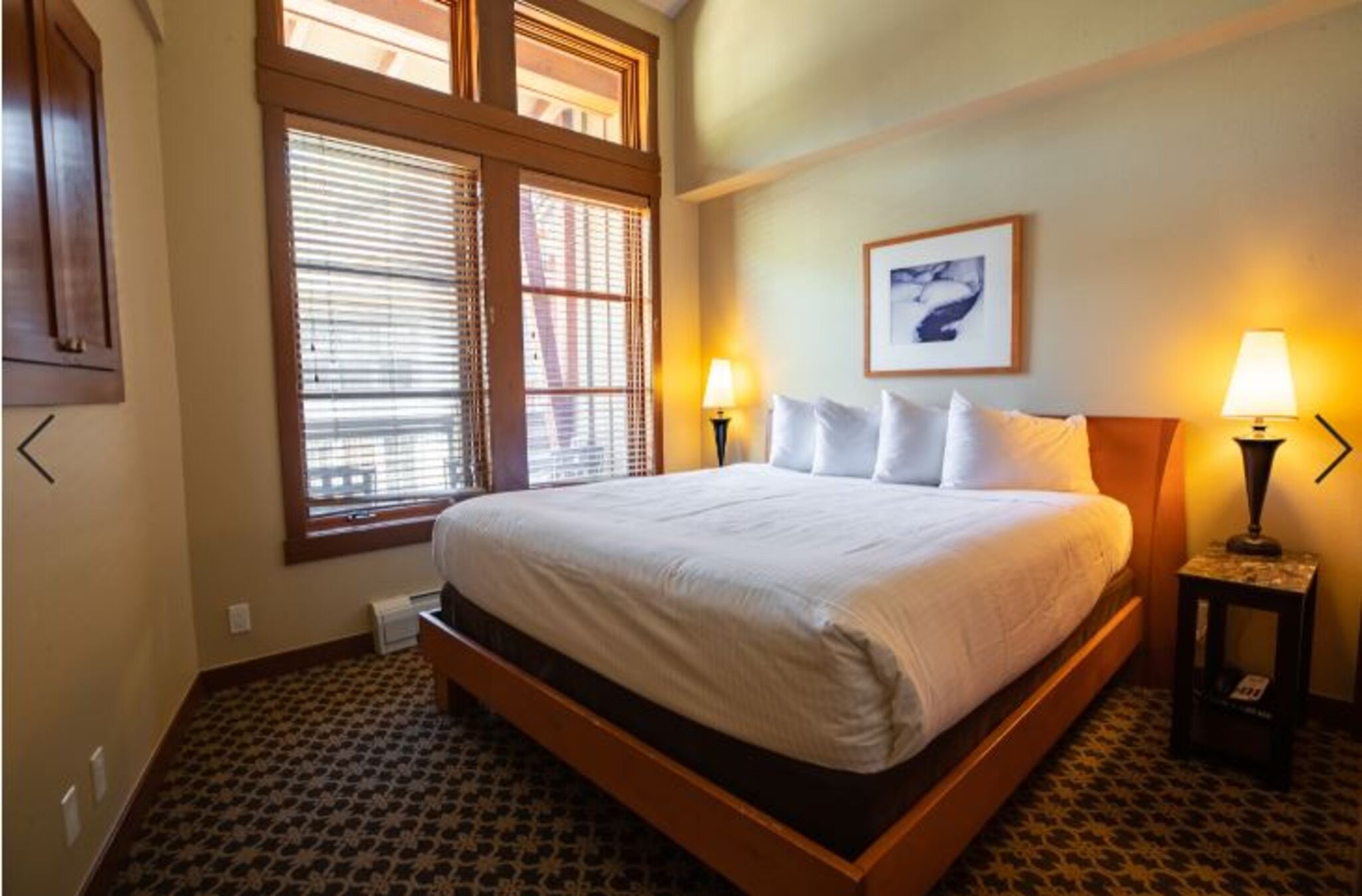 Double King Bed One Bedroom 