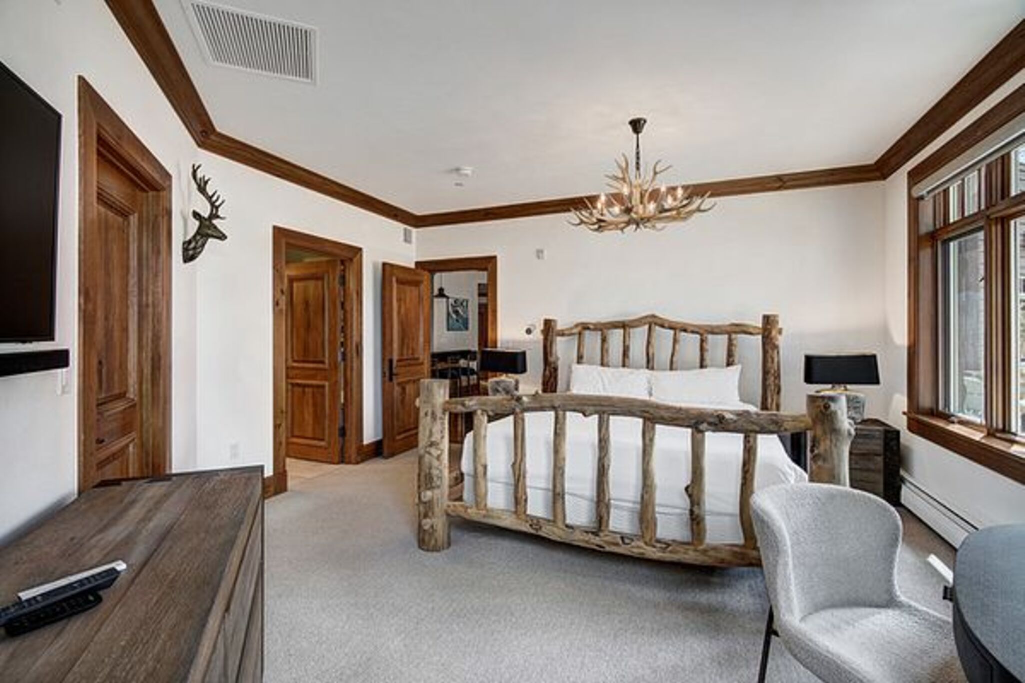 Double or Twin One Bedroom
