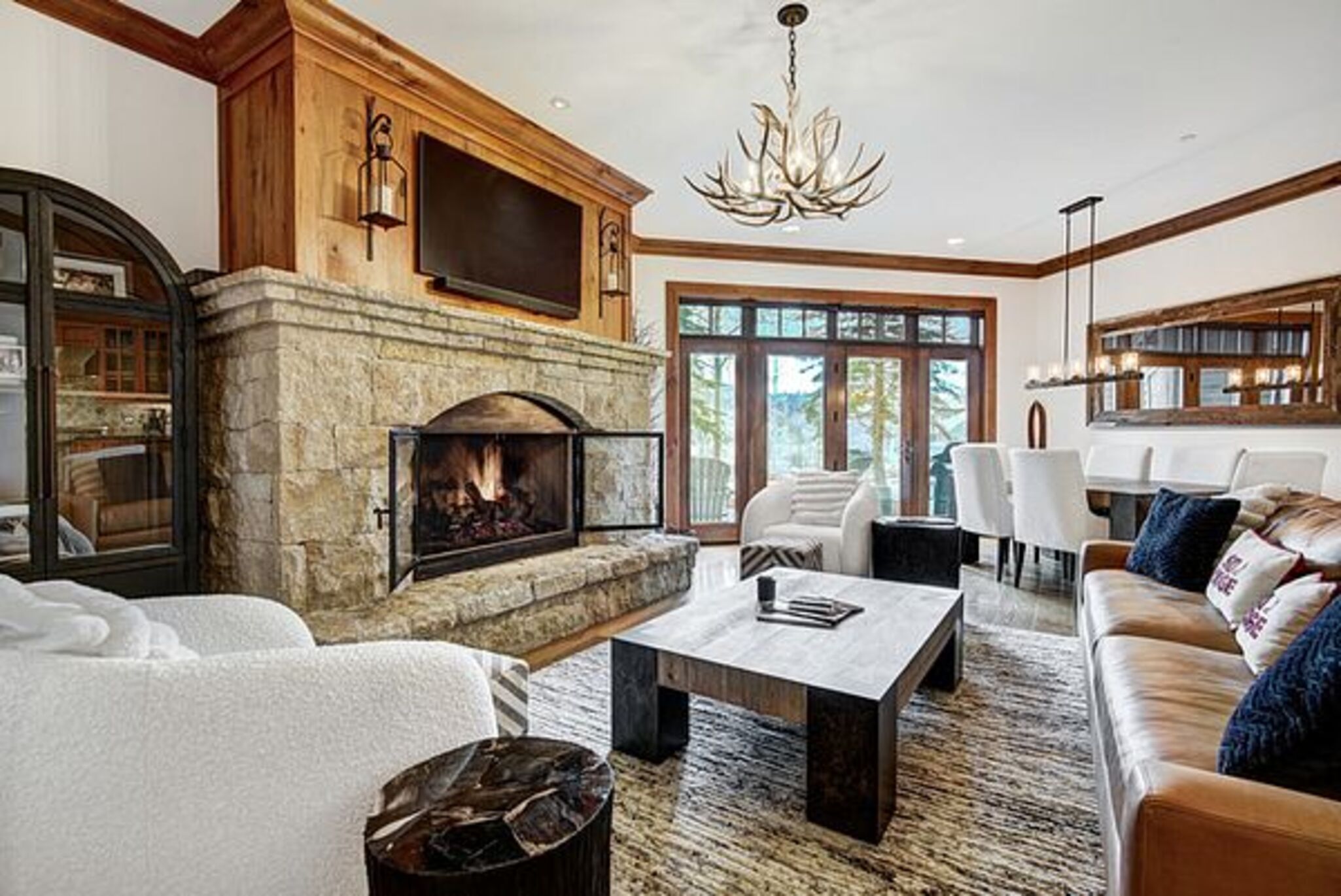 Double or Twin One Bedroom