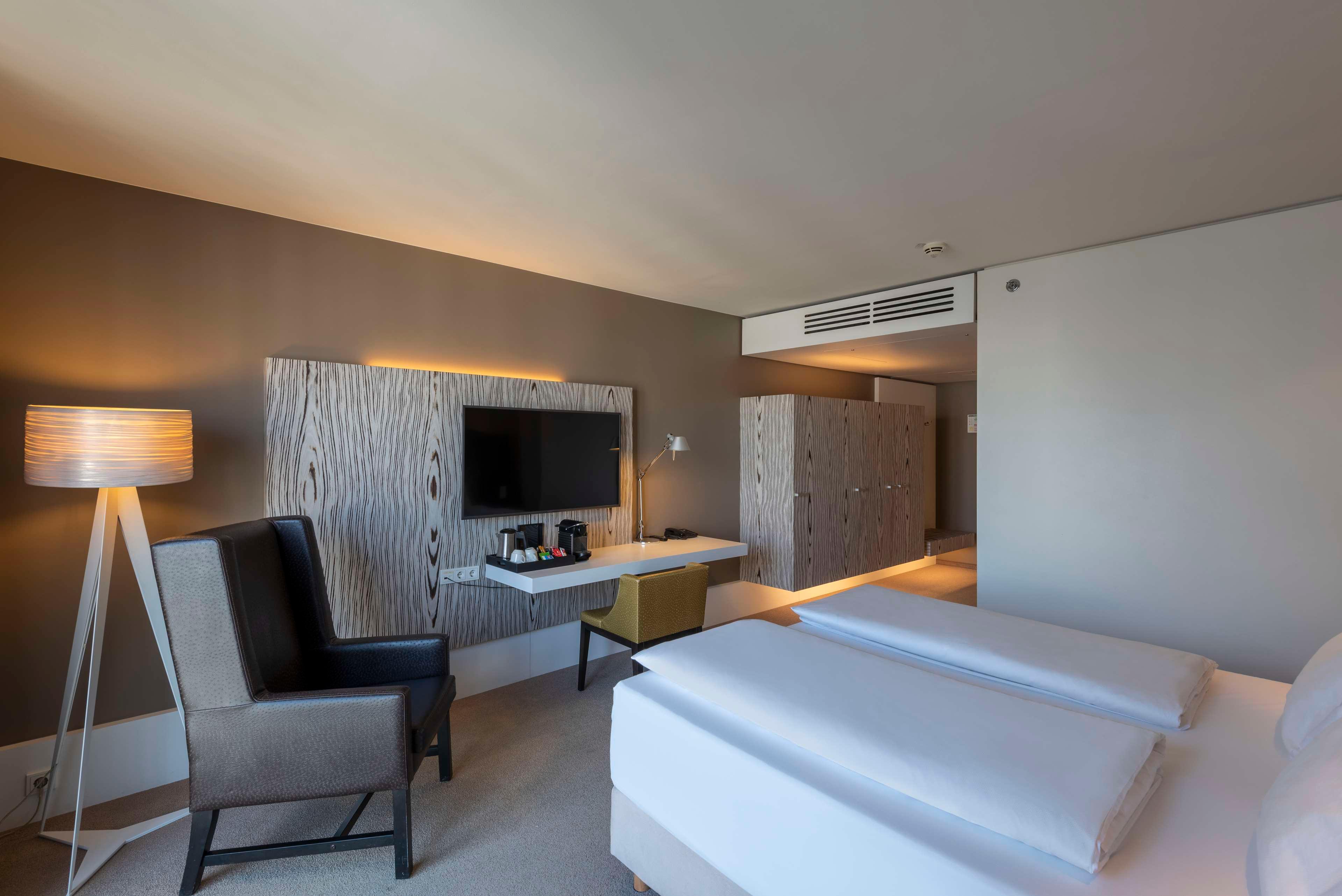 Family Room Deluxe