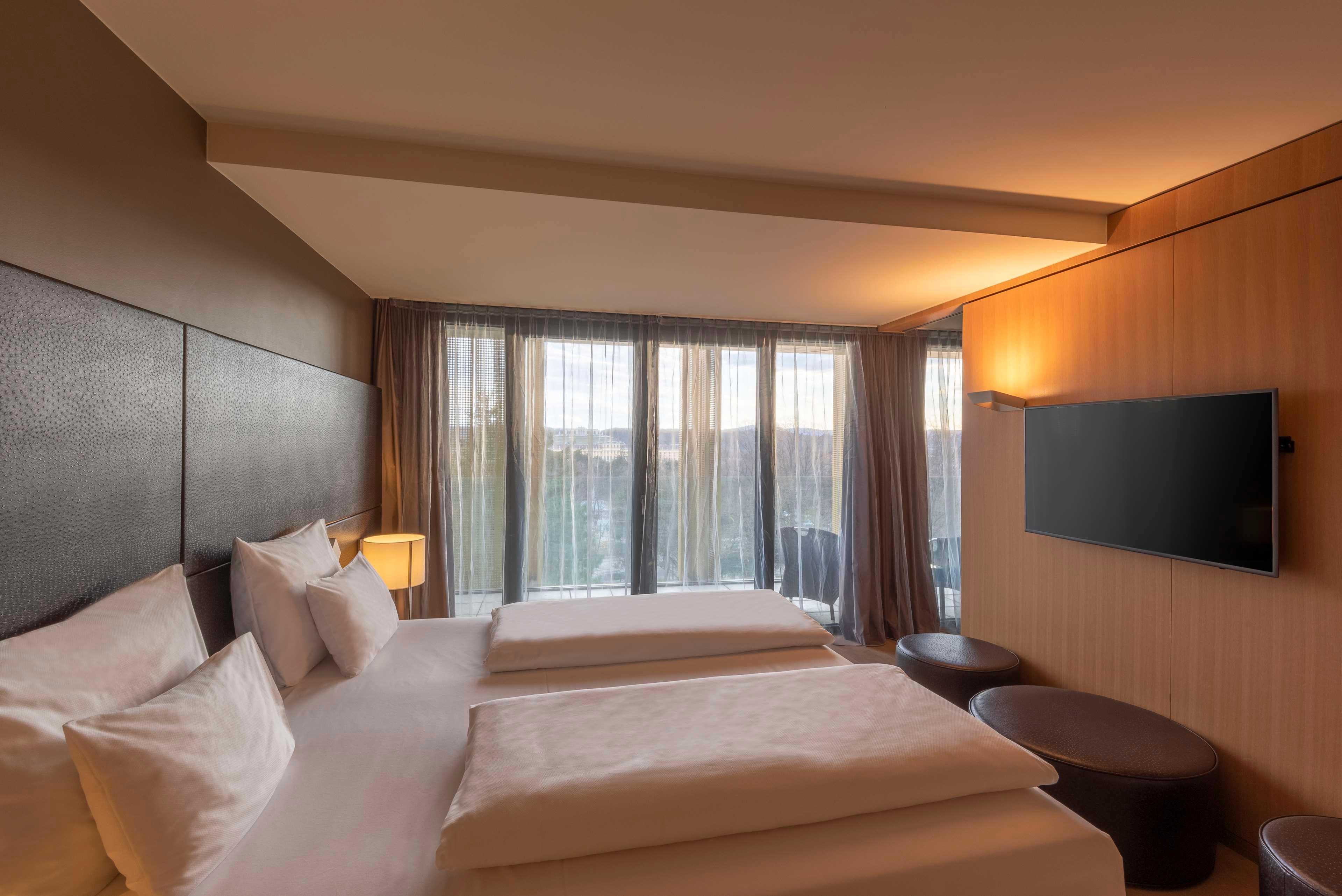 Junior Suite with Views