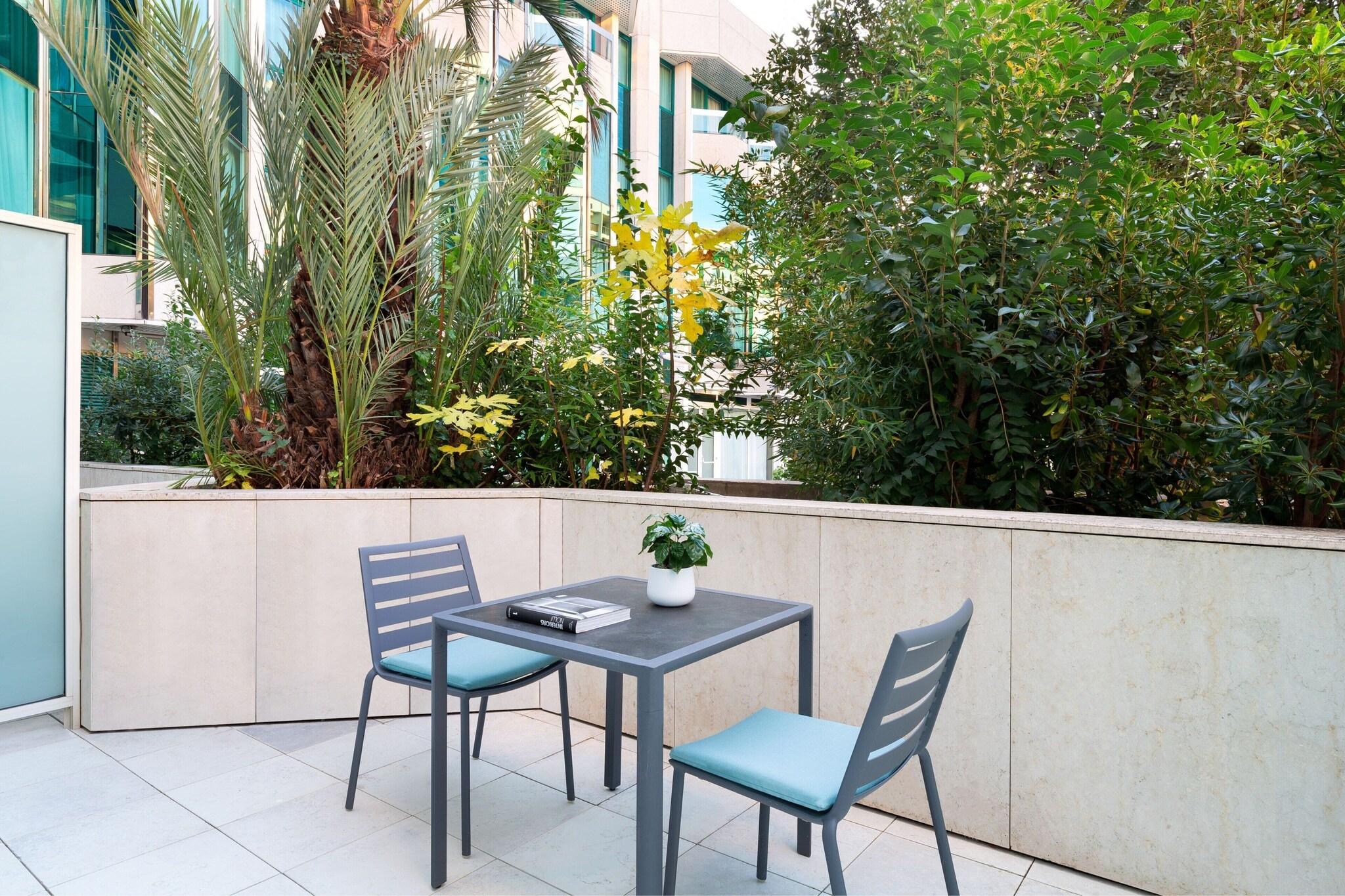 Twin Deluxe Garden View