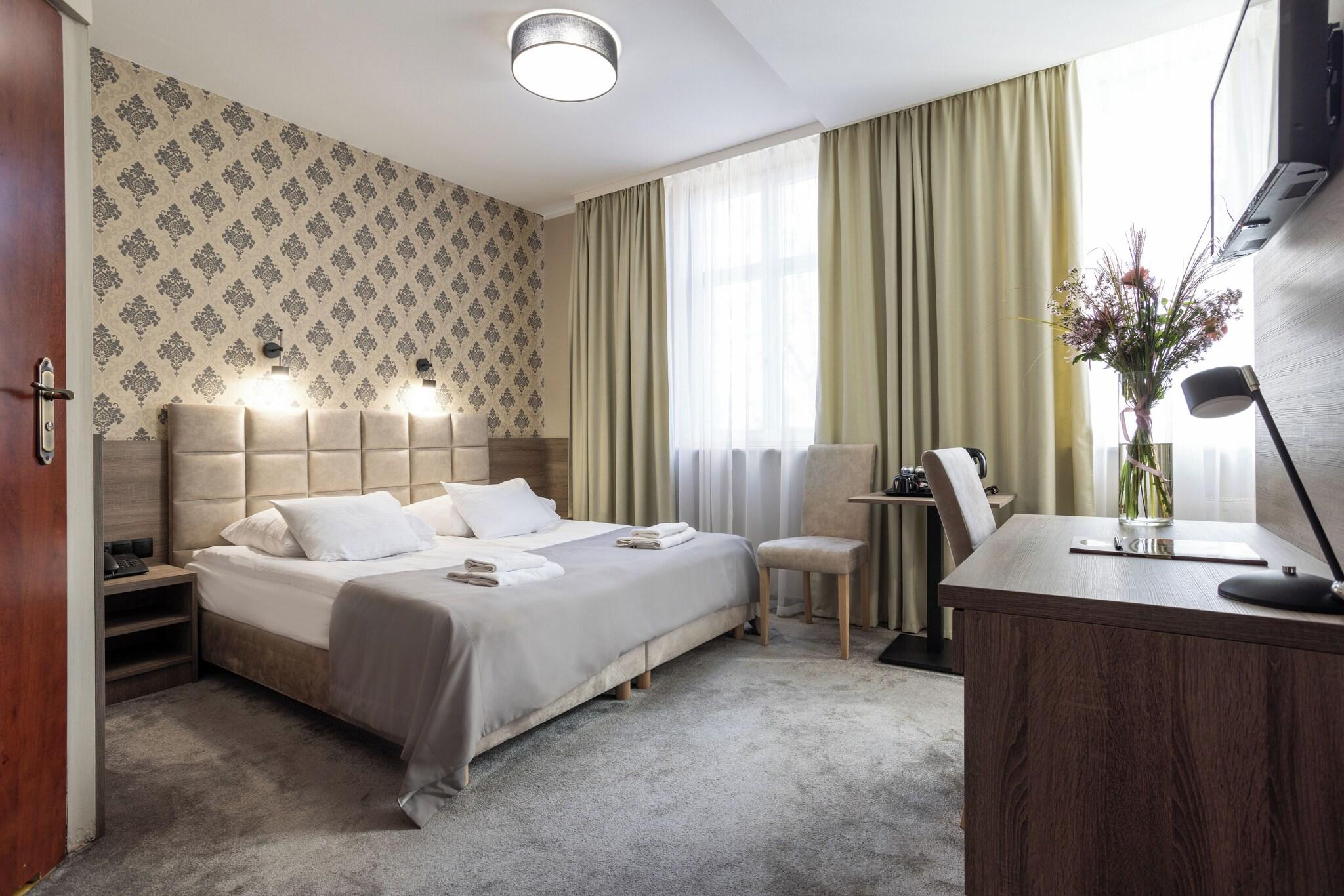 Double or Twin Superior