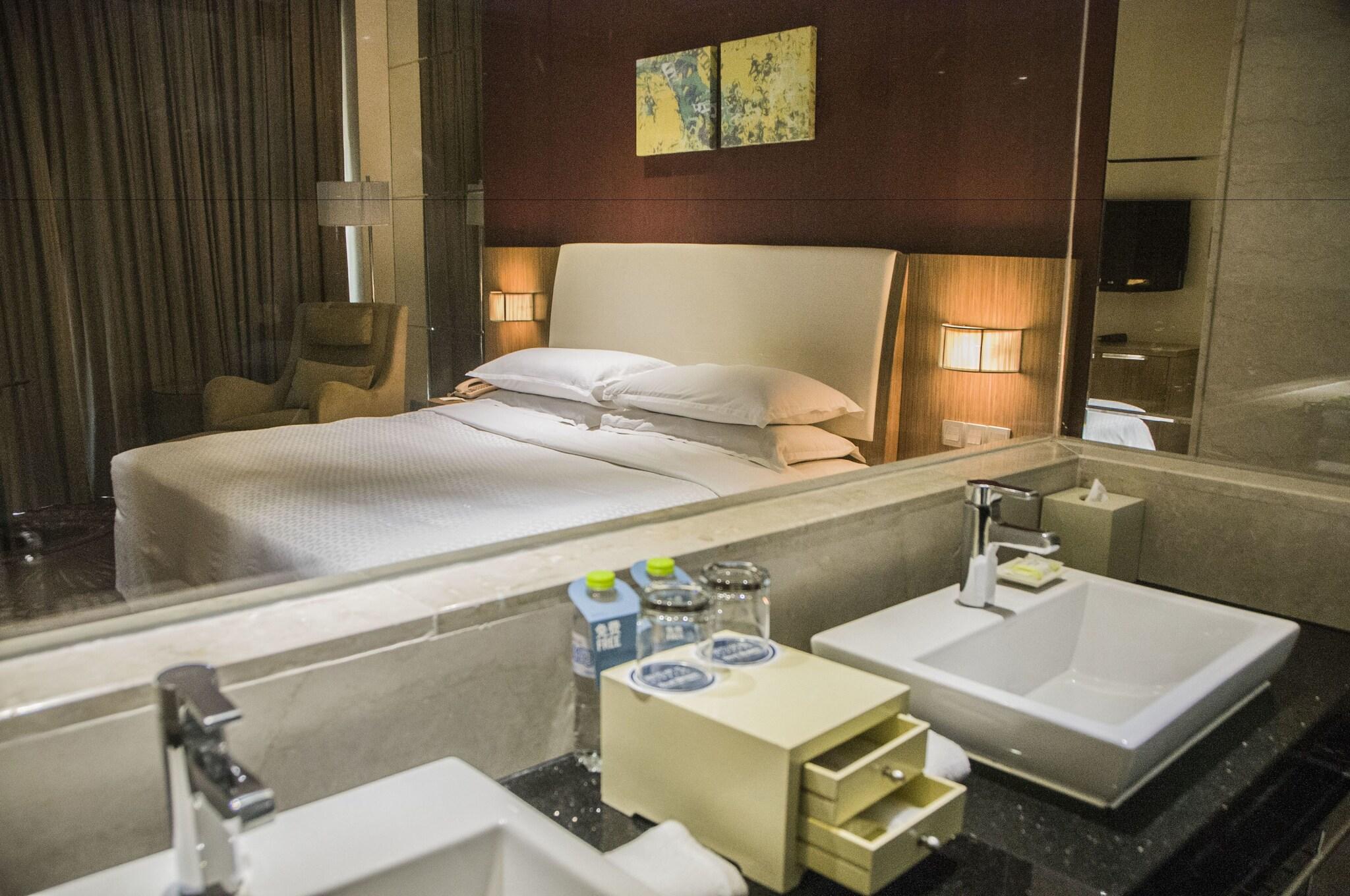 Double Executive King Bed