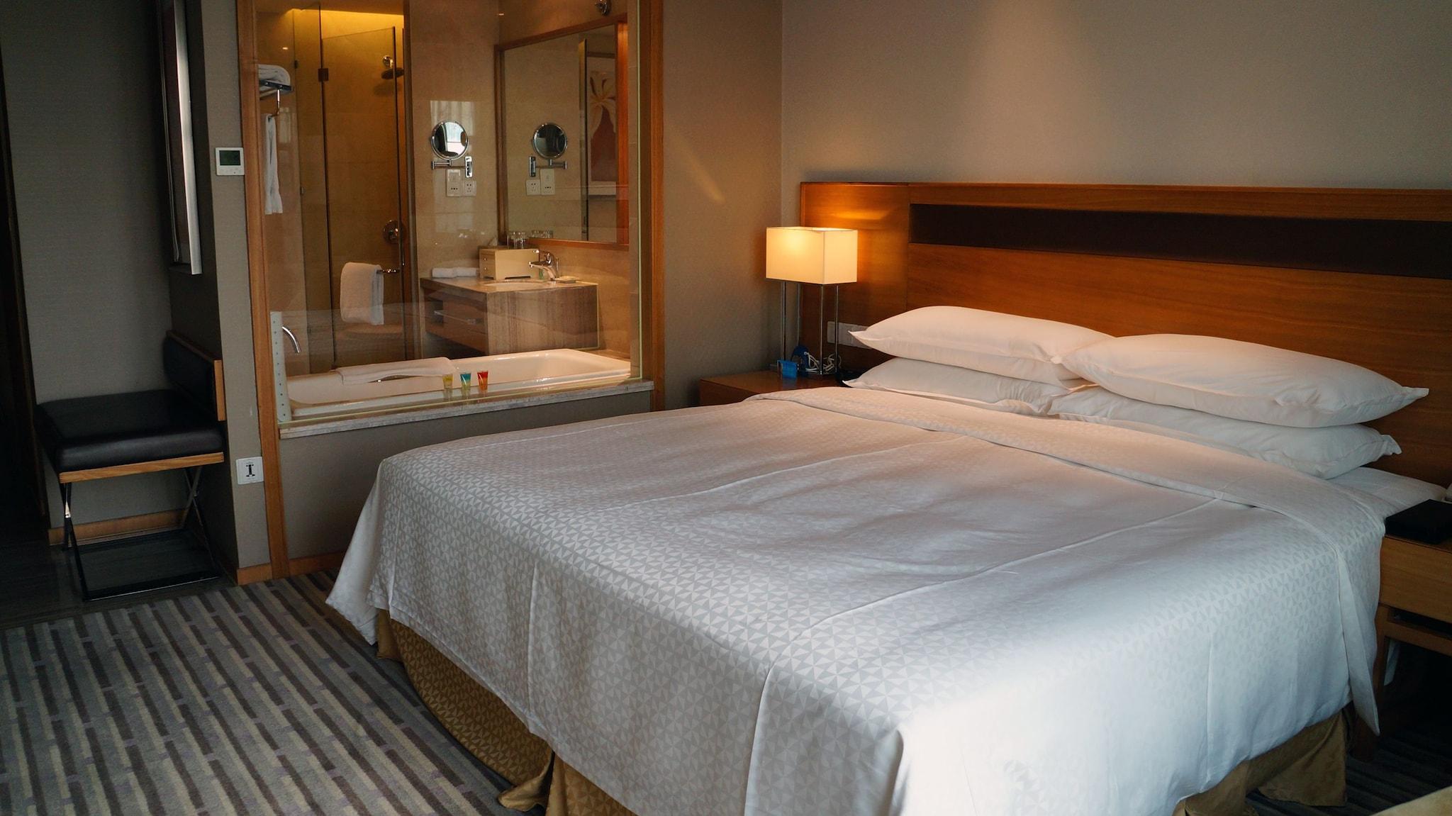 Double Superior King Bed