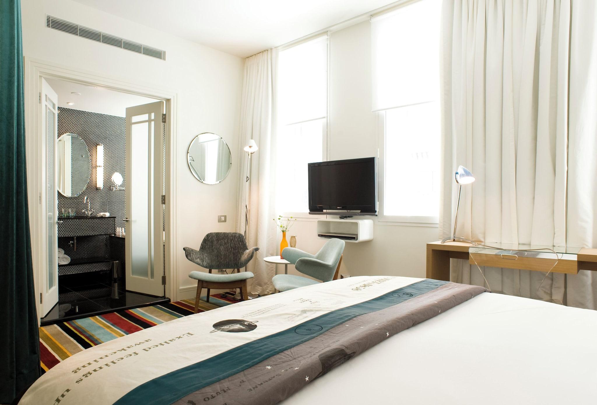 Double Classic King Bed