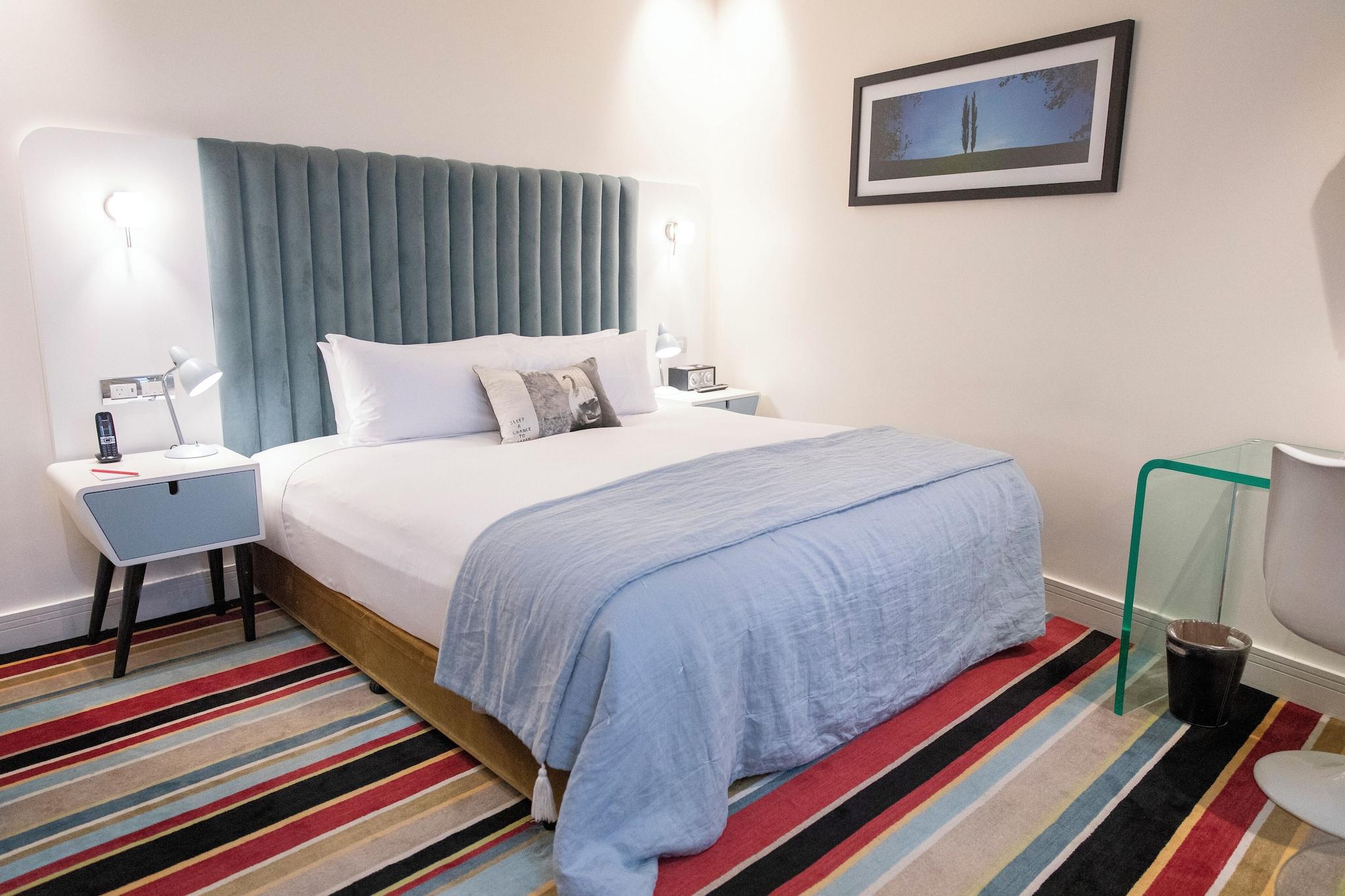 Double Classic King Bed