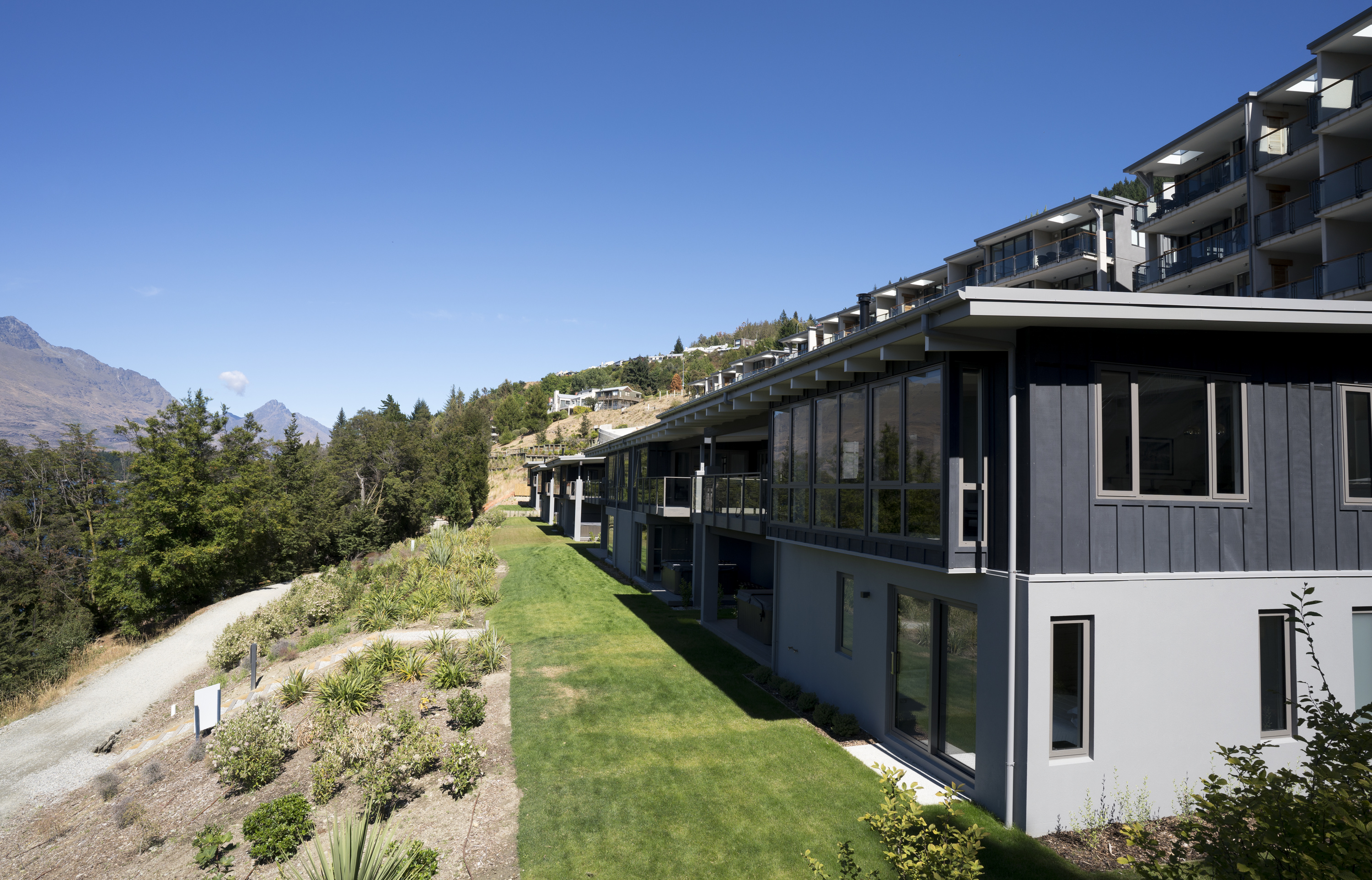 Villa Three Bedrooms Three Bathrooms