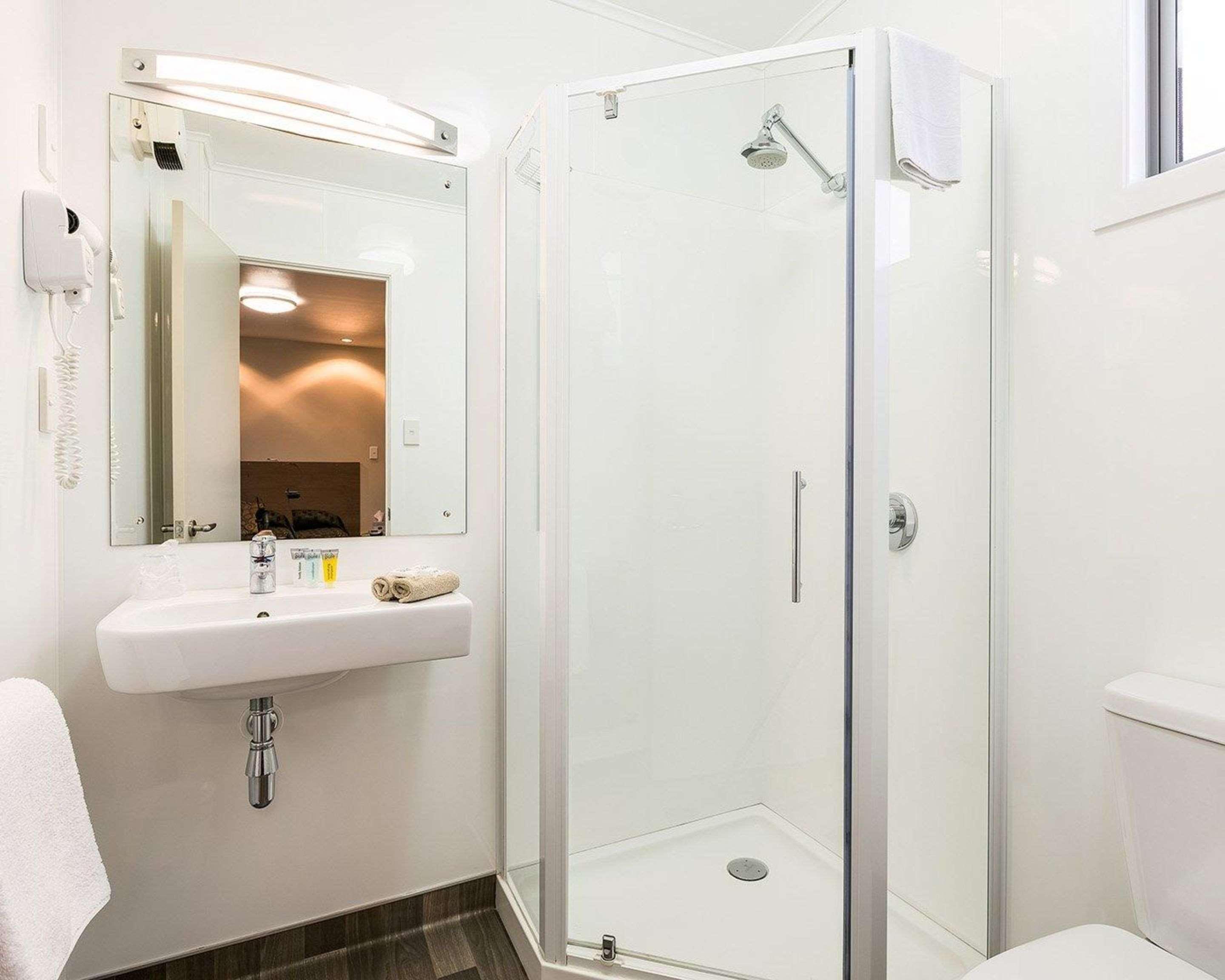 Suite Queen Size Bed