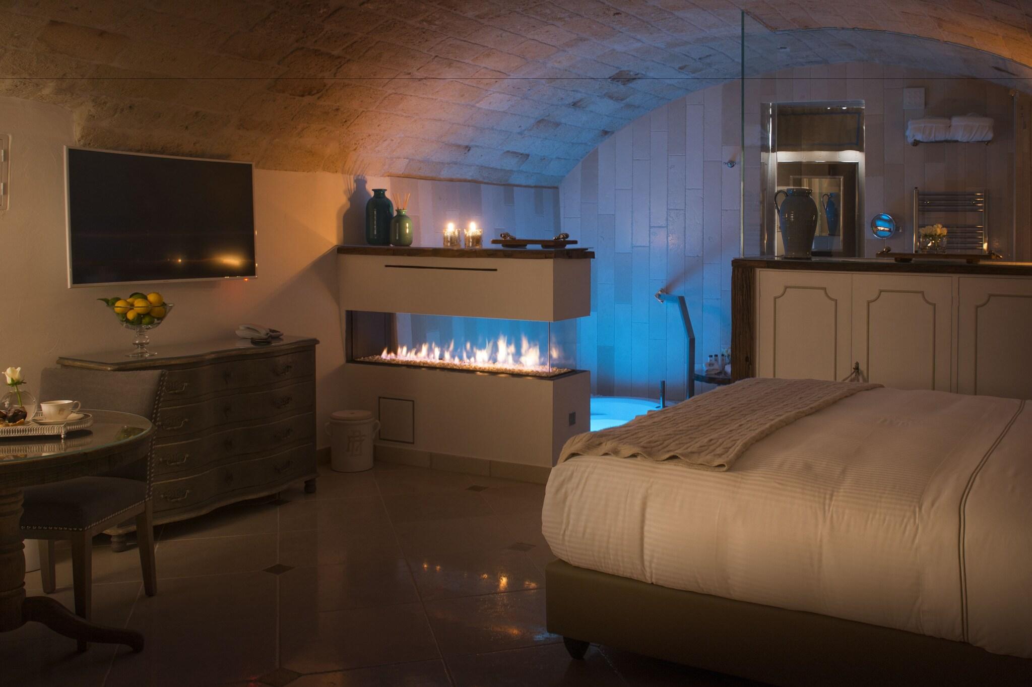 Double Deluxe King Bed