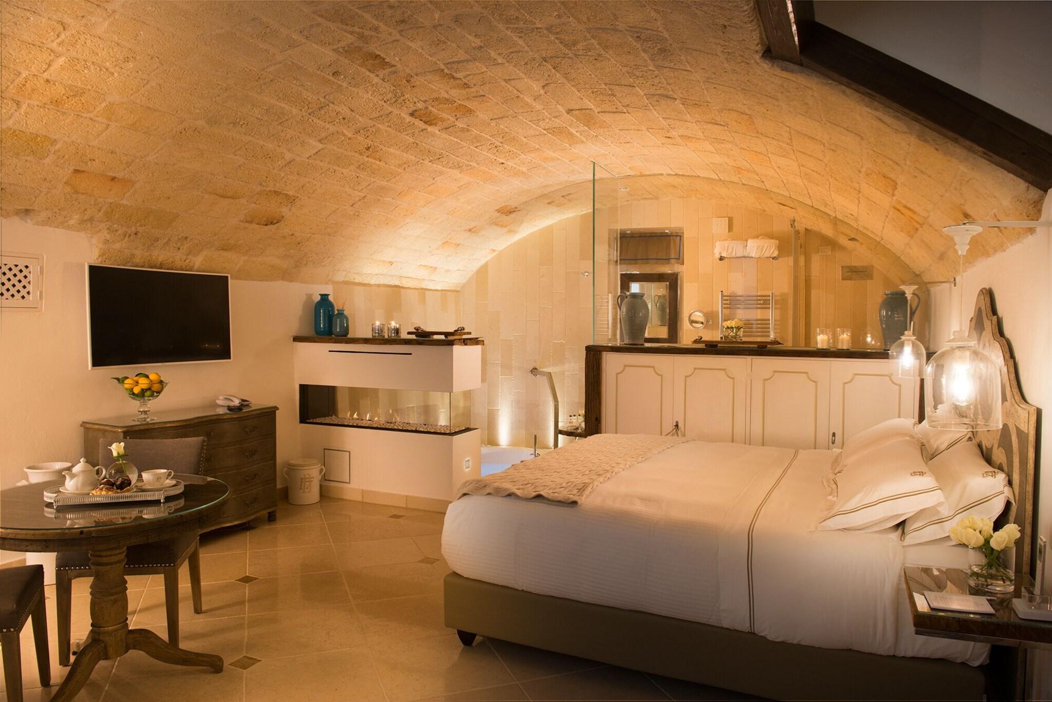 Double Deluxe King Bed