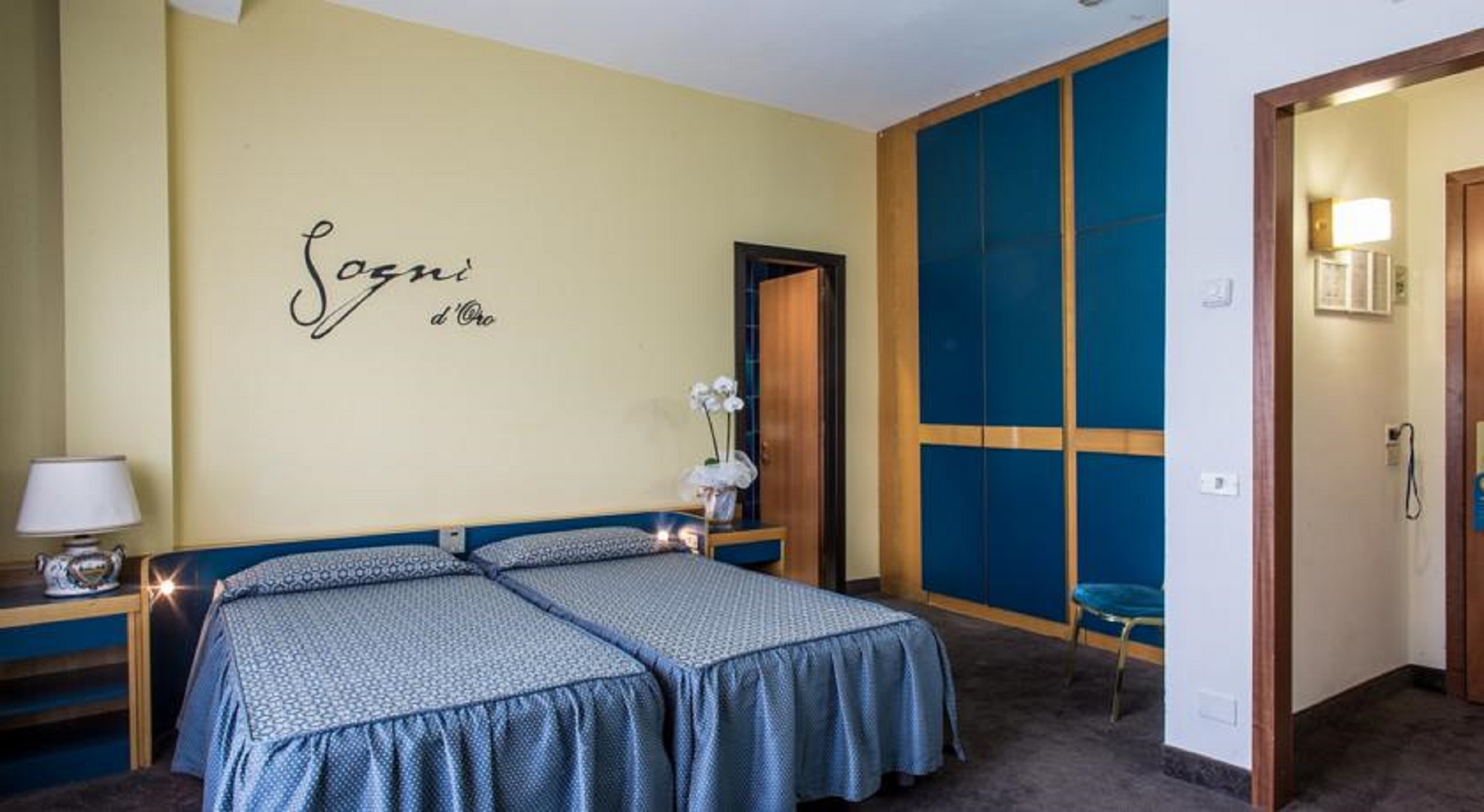 Double or Twin Standard