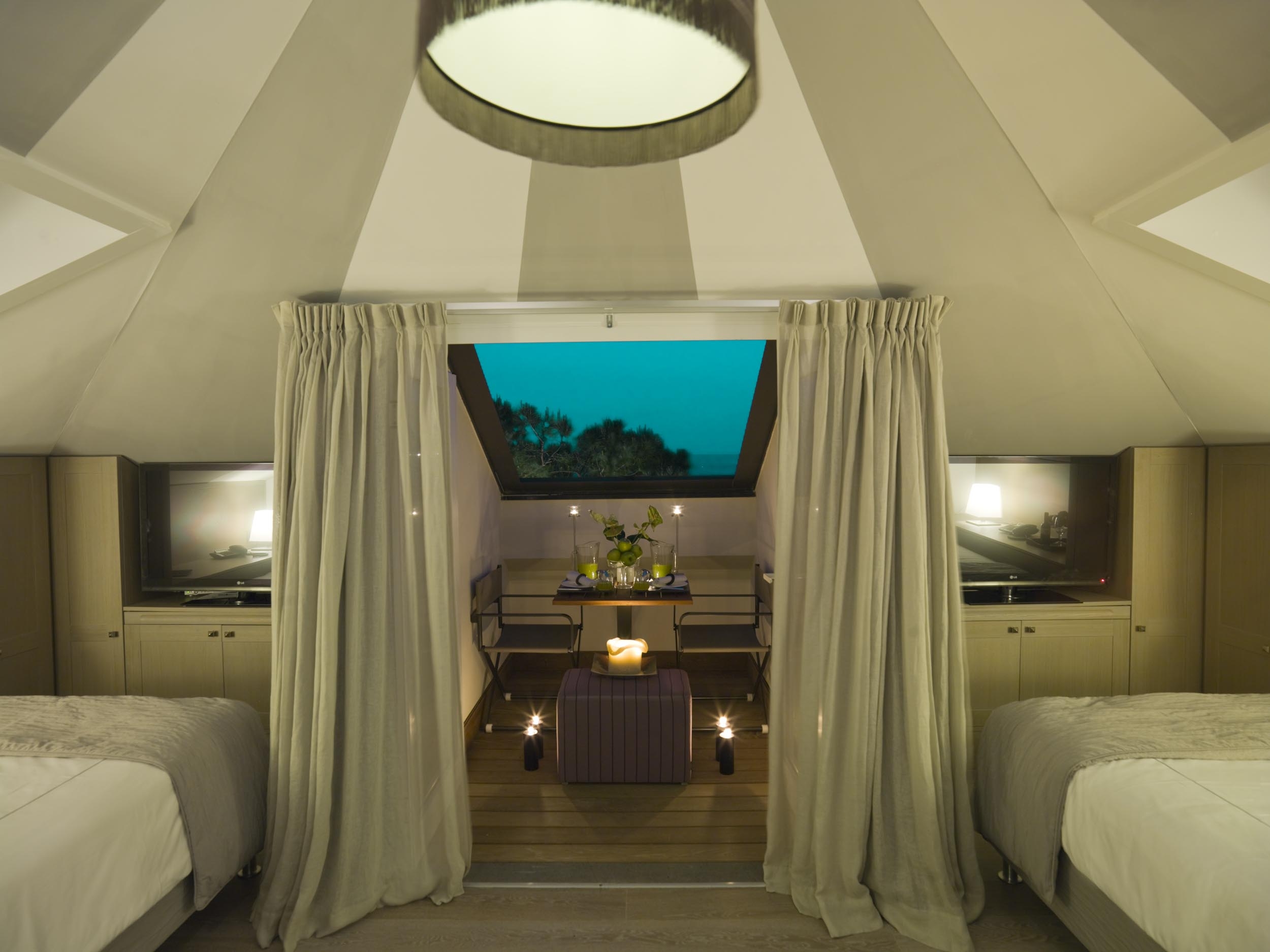 Family Room Two Beds