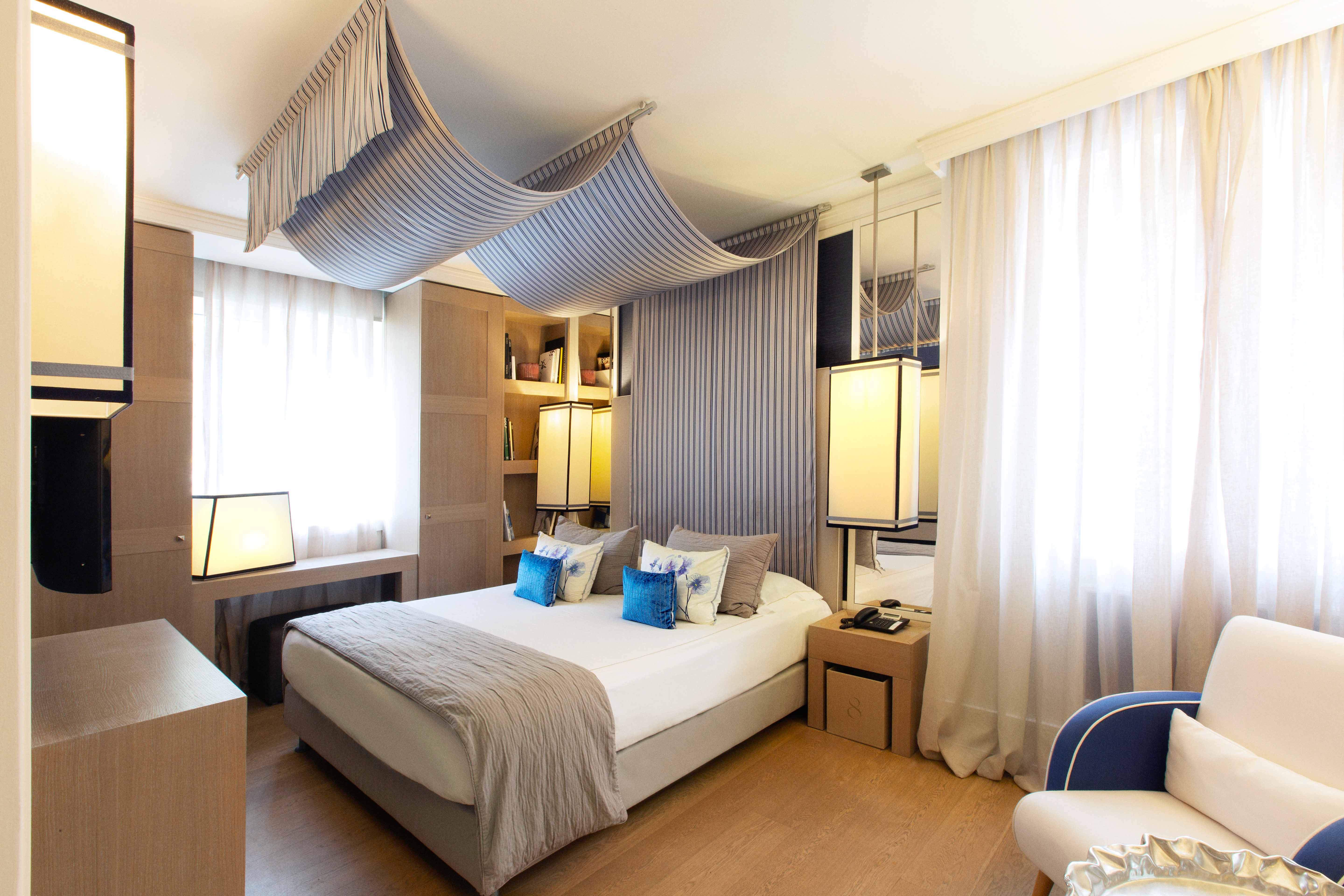 Double or Twin Standard