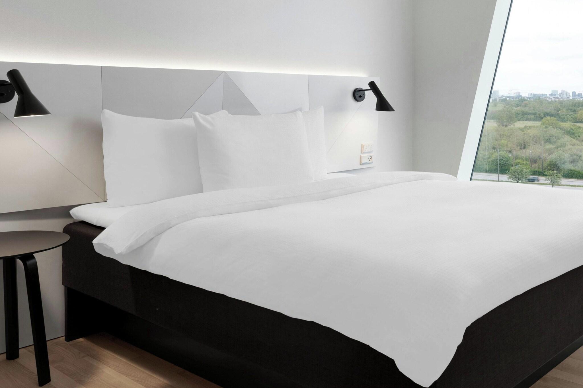 Double Deluxe Queen Bed