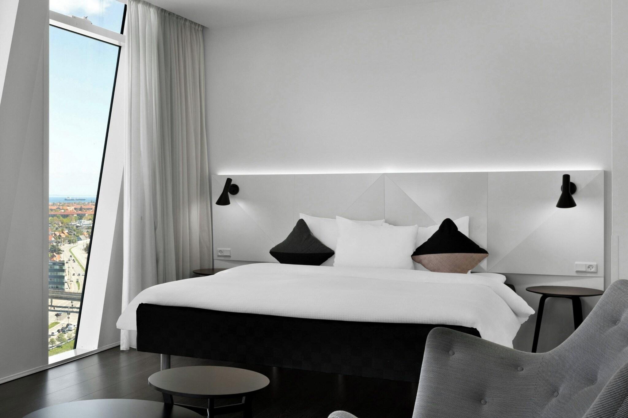 Double Premium Queen Bed